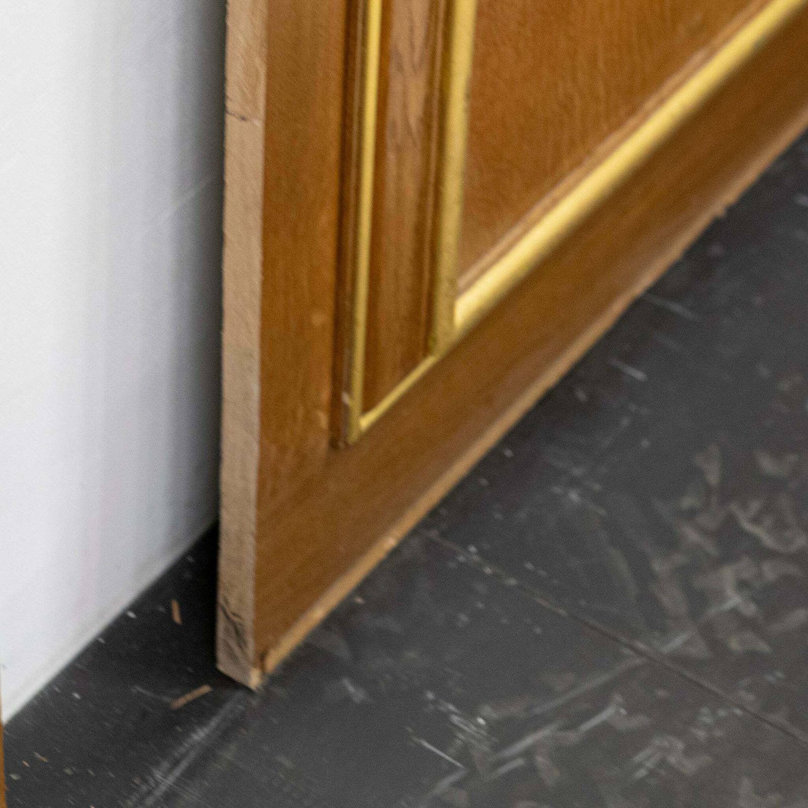 photo furniture Zo Goed Als Oudoak Panelling With Gold Gilding | Clothworkers' Hall London