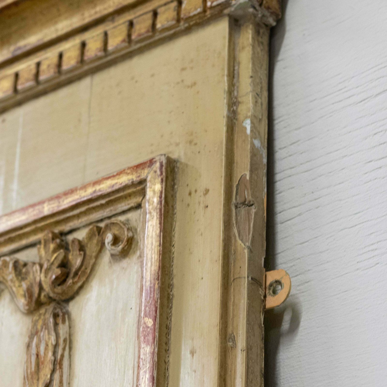 2500.0 Large Louis XVI Trumeau Mirror With Oil Painting And Gilt Gesso Details photo