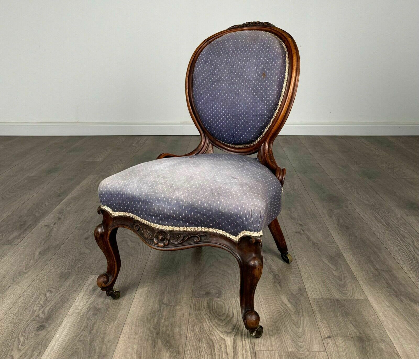 Antique 19th Century Nursing Chair / Armchair In Mahogany