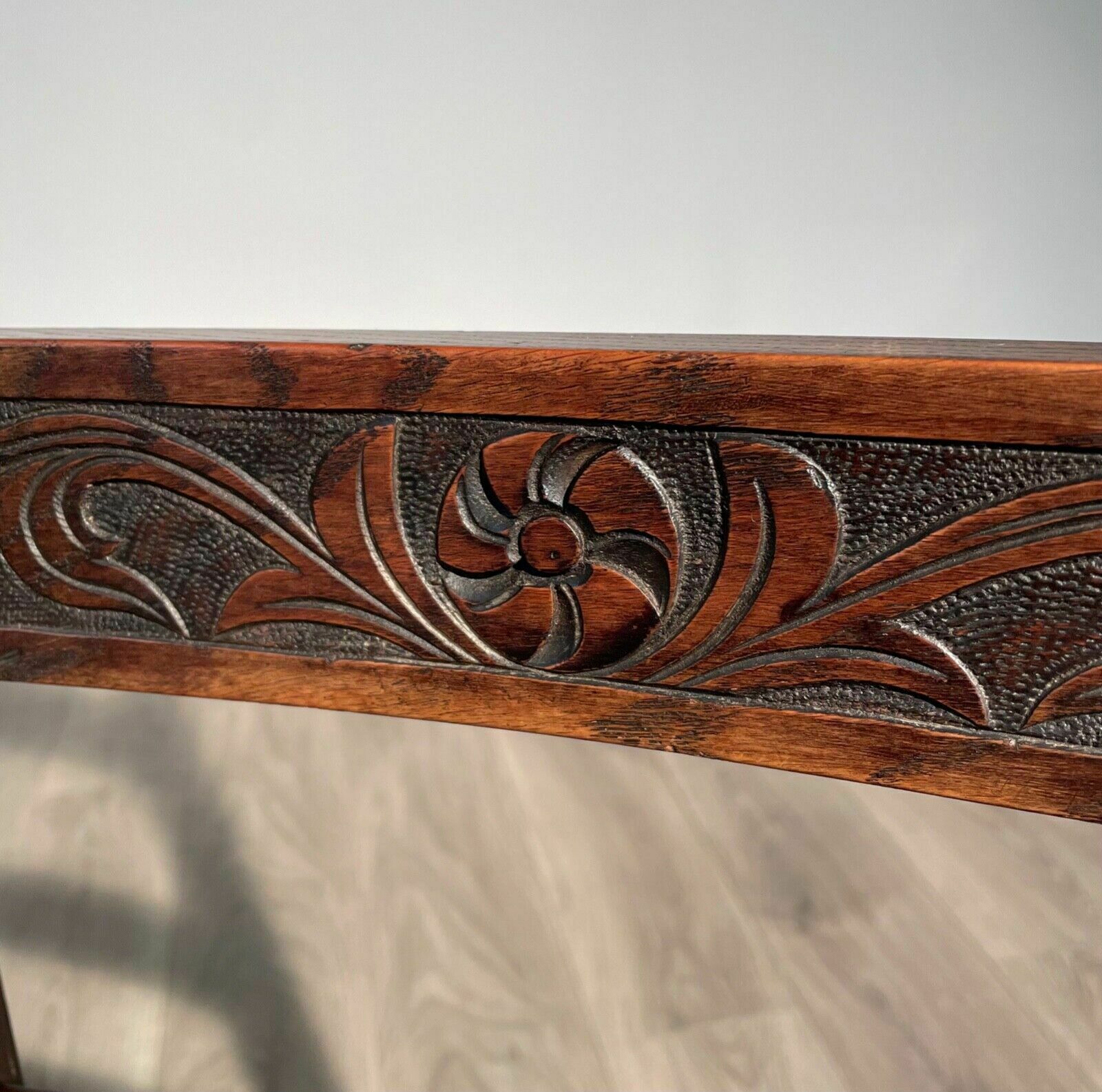 20th Century Pair Of Carved Bedroom Chairs / Hall Chairs In Oak photo vintage