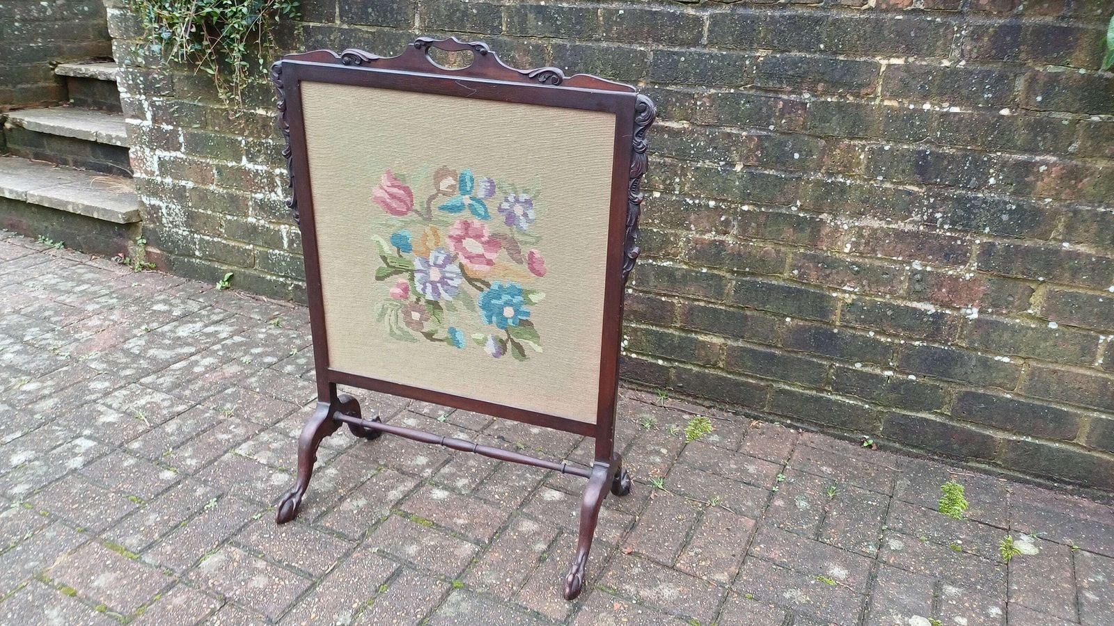Superb Vintage Mahogany Victorian Tapestry Glazed Fire Screen Ball And Claw Feet photo furniture