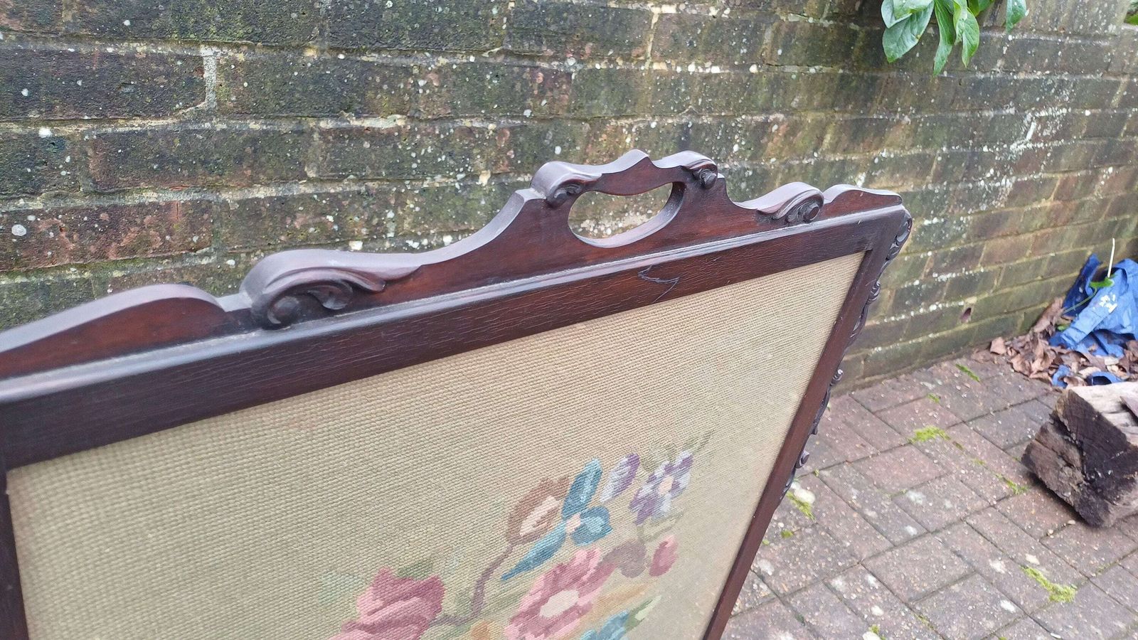 Superb Vintage Mahogany Victorian Tapestry Glazed Fire Screen Ball And Claw Feet photo buy
