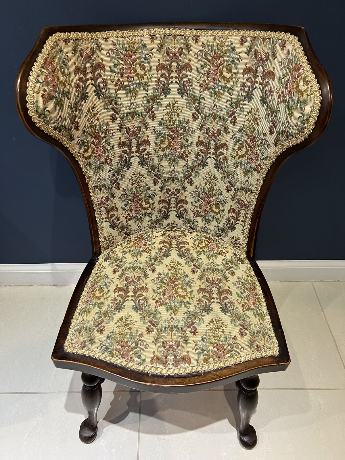 photo furniture 19th Century Arts And Crafts Curved Wingback Chair