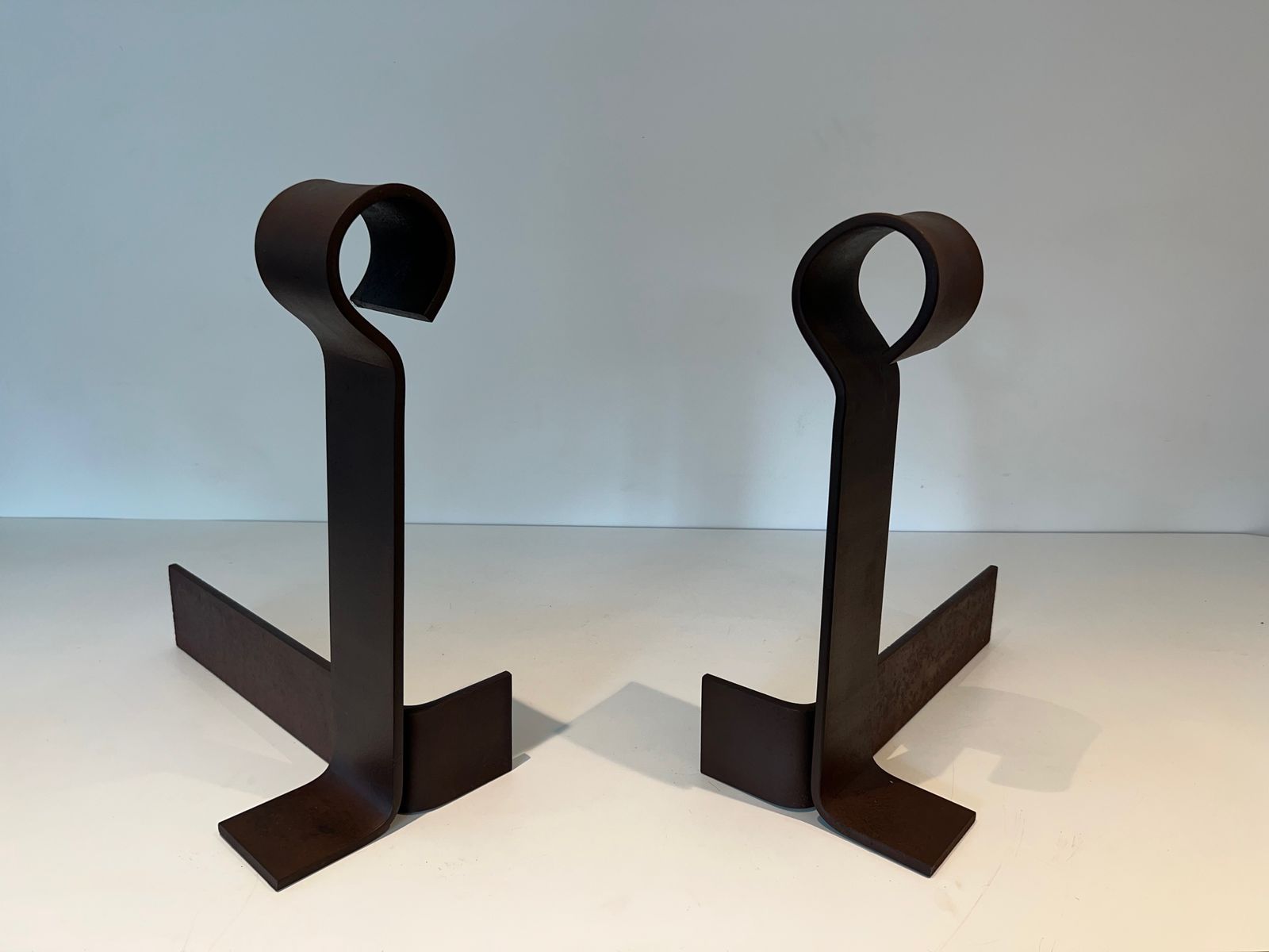 photo vintage Important Pair Of Modernized Wrought Iron Andirons