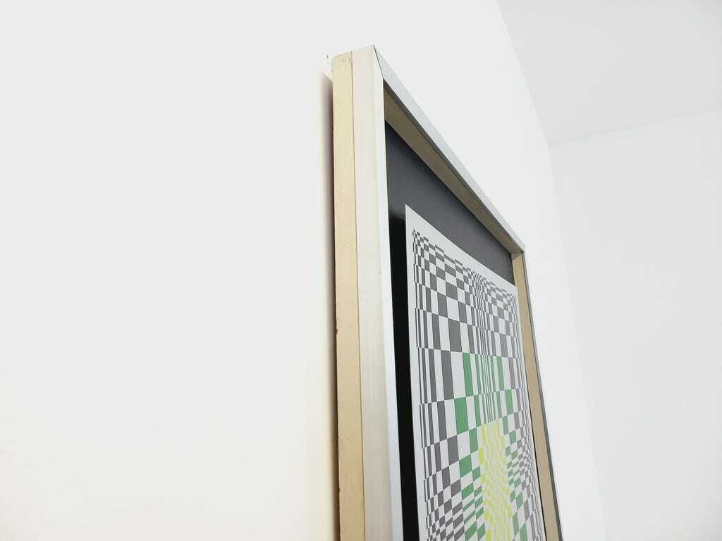 photo vintage Nieuw | Zeefdruk Op Aluminium In Kinetisch Dambordpatroon, Gesigneerd Locof