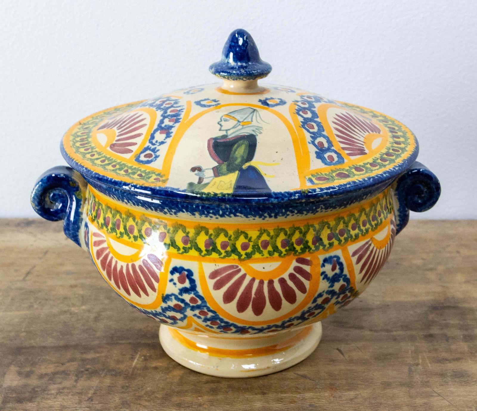 Little Porcelain Tureen Center Piece Or Empty Pocket, French Circa 1960 photo furniture