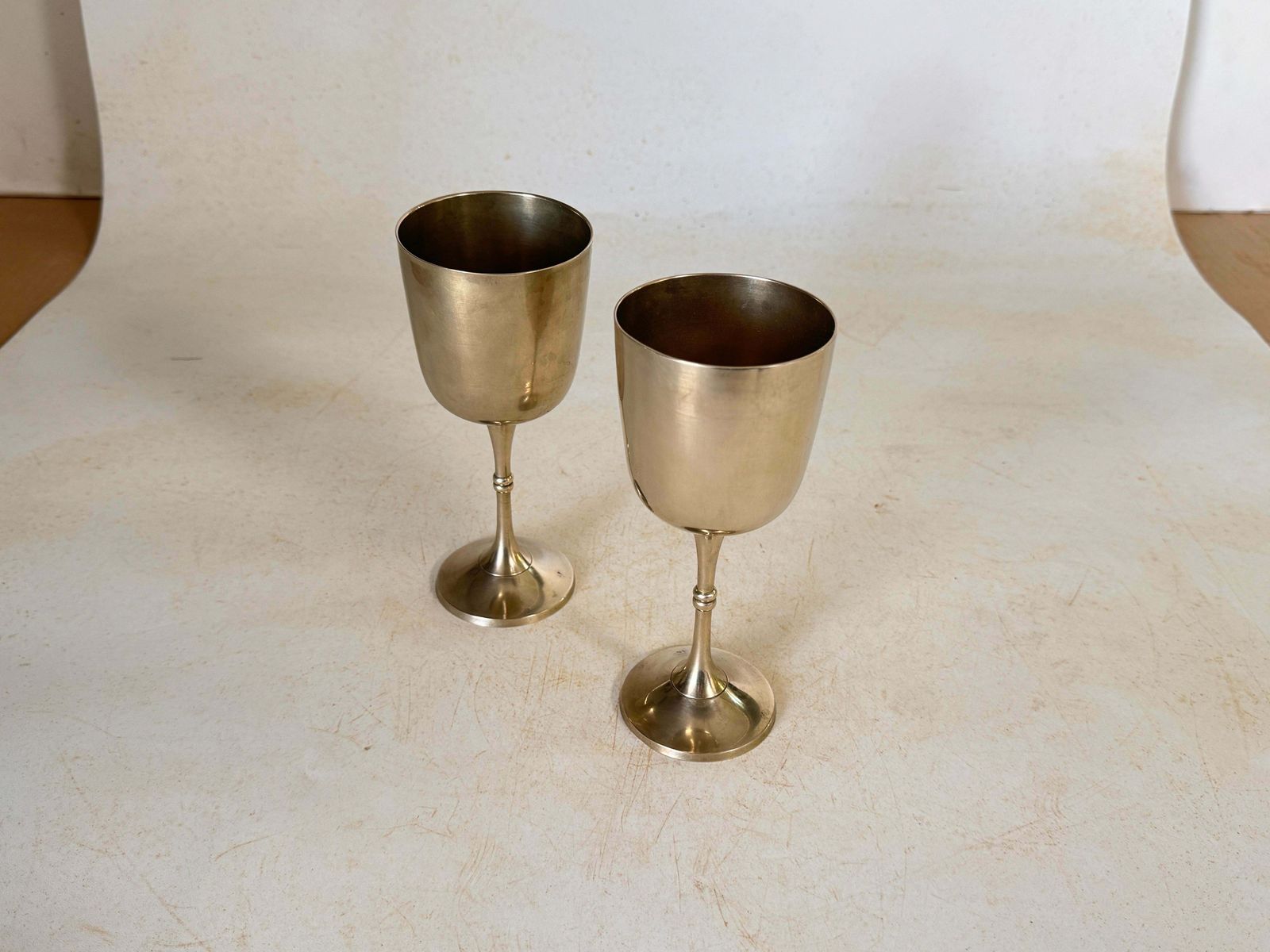photo vinterior French Pair Of Chalices In Metal Circa 1960 France Silvered Color