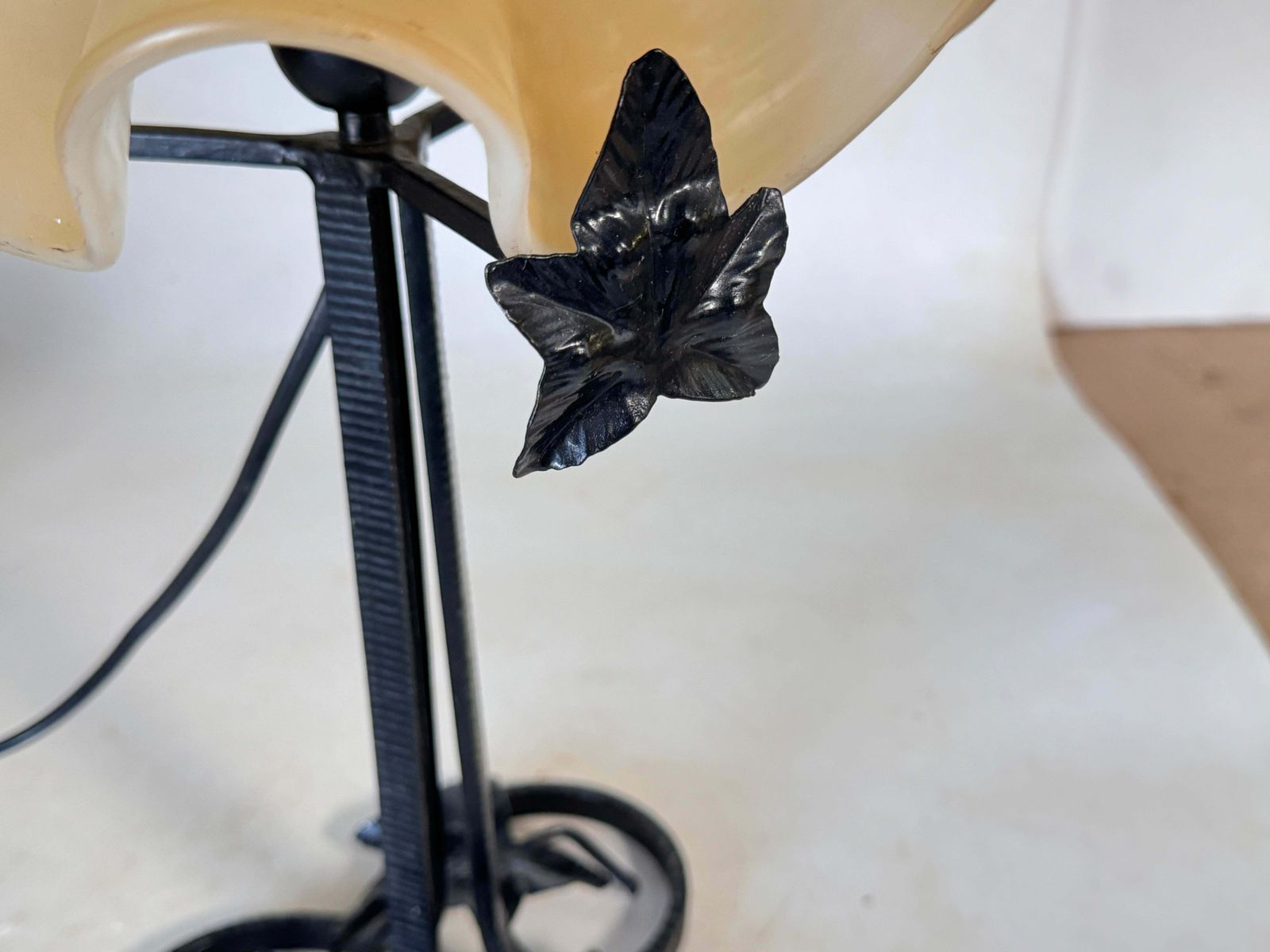 Lighting French Art Deco Table Lamp Hammered Iron France 20th Daum Style Pâte De Verre photo