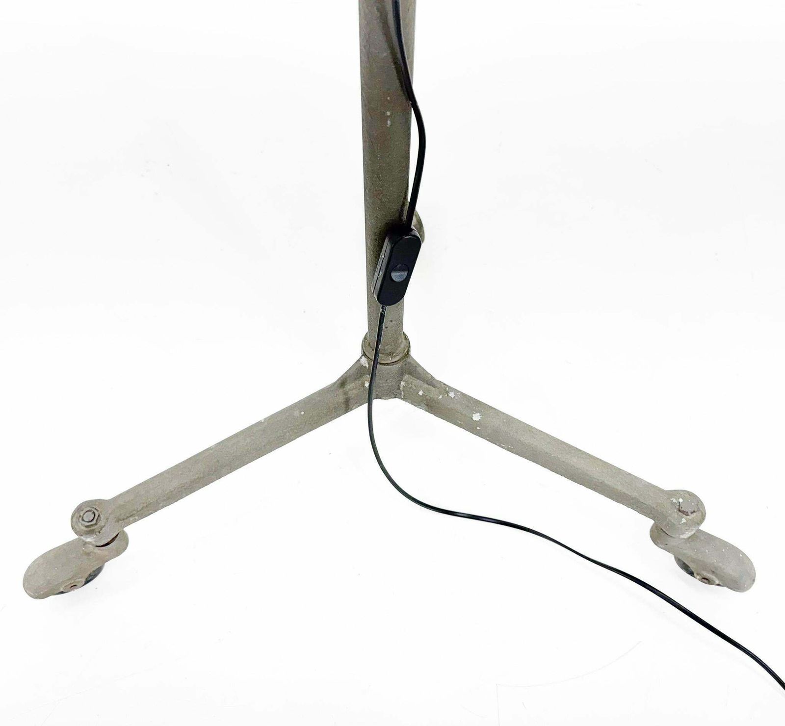 962.0 Mid Century Italian Cinema Floor Lamp From Ing. S. Marcucci Srl. Coemar, 1950s photo