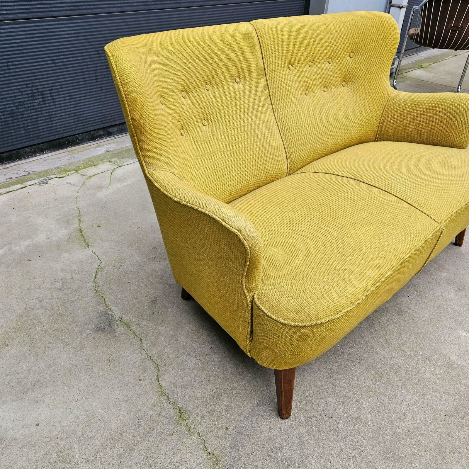 Theo Ruth For Artifort, Original Classic 2 Seater photo vinterior