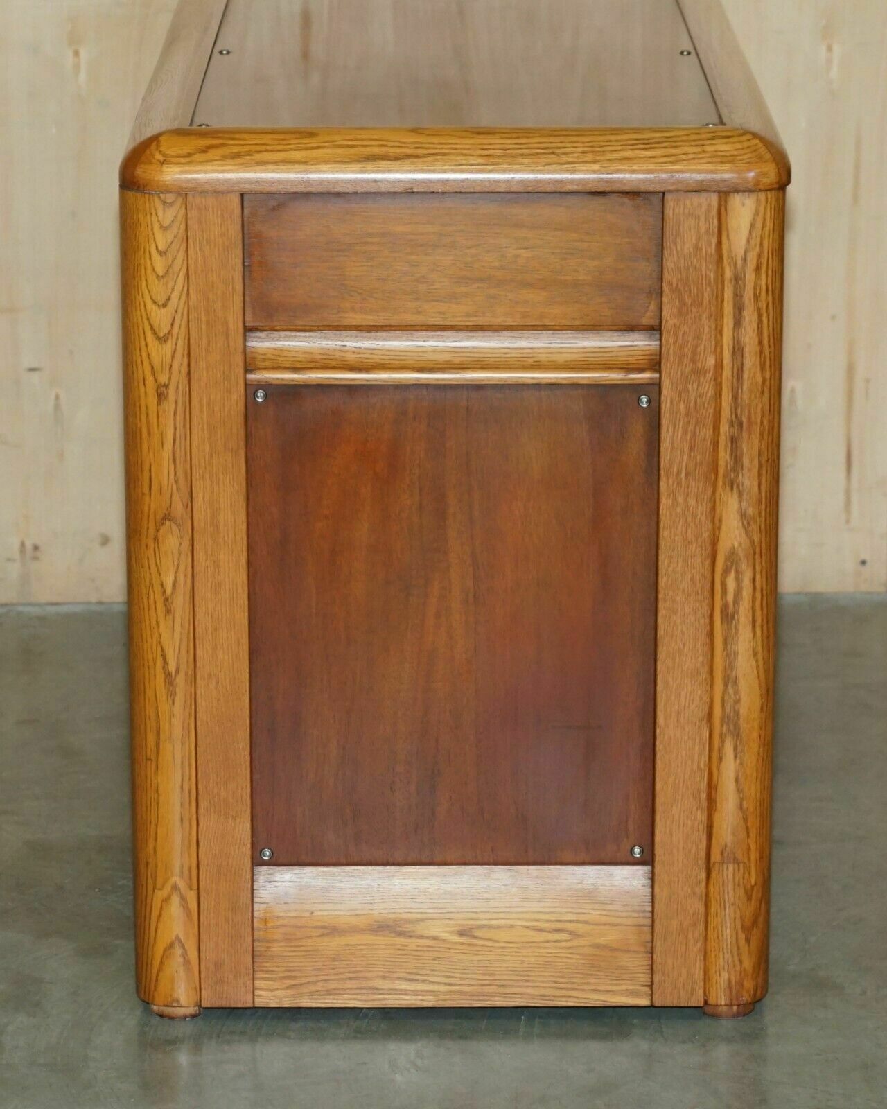 photo furniture Super Elegant Ralph Lauren American Mahogany & Oak Chest Of Drawers Sideboard