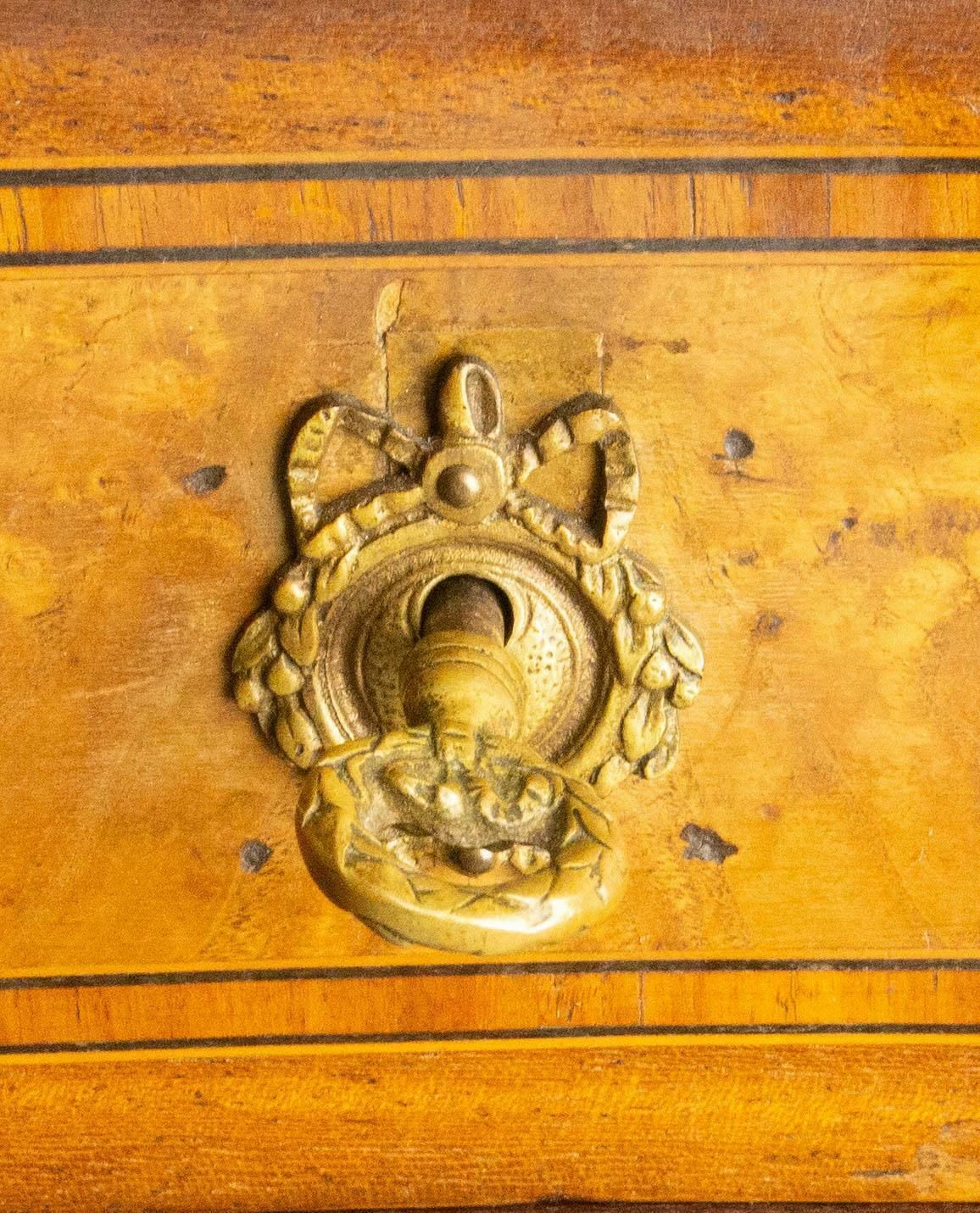 photo vinterior French Elm Burl Brass & Coated Fabric Desk Kidney Shape Louis XV Style C. 1960