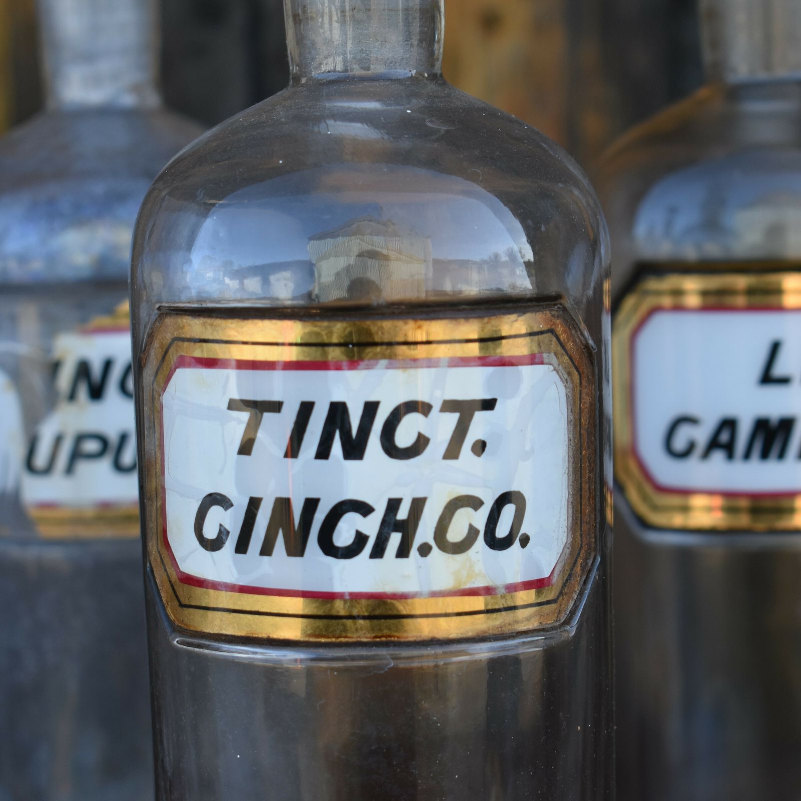 Antique 1862 Victorian Apothecary Bottles Glass Waltons Patent New York Set Of 7 photo for sale