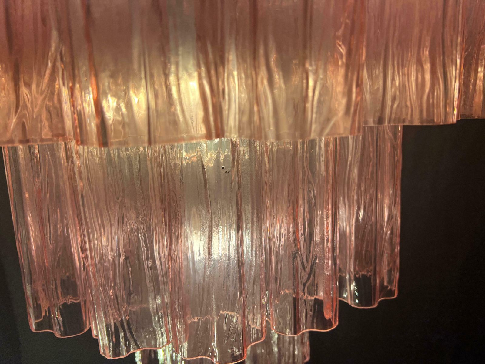 photo vintage Italian Tronchi Chandelier, 78 Pink Glasses, Murano