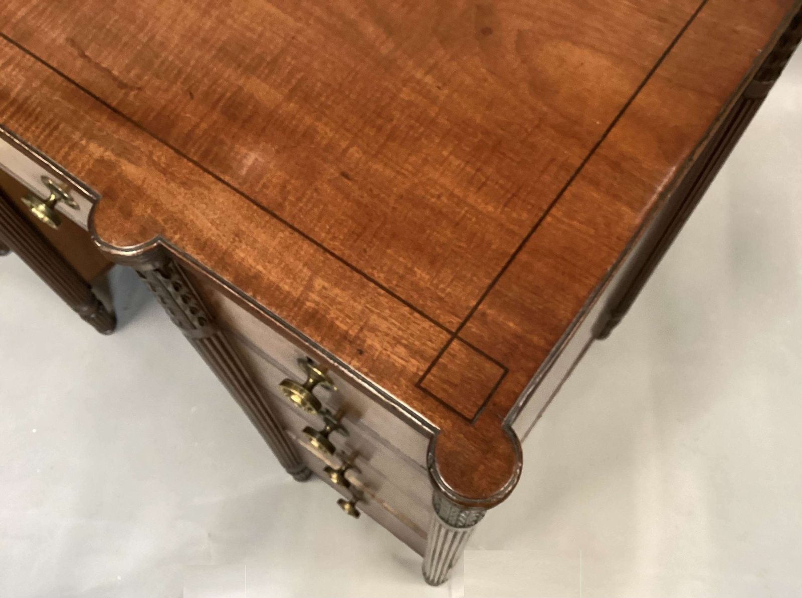A Handsome Regency Mahogany Dressing Table / Desk photo for sale