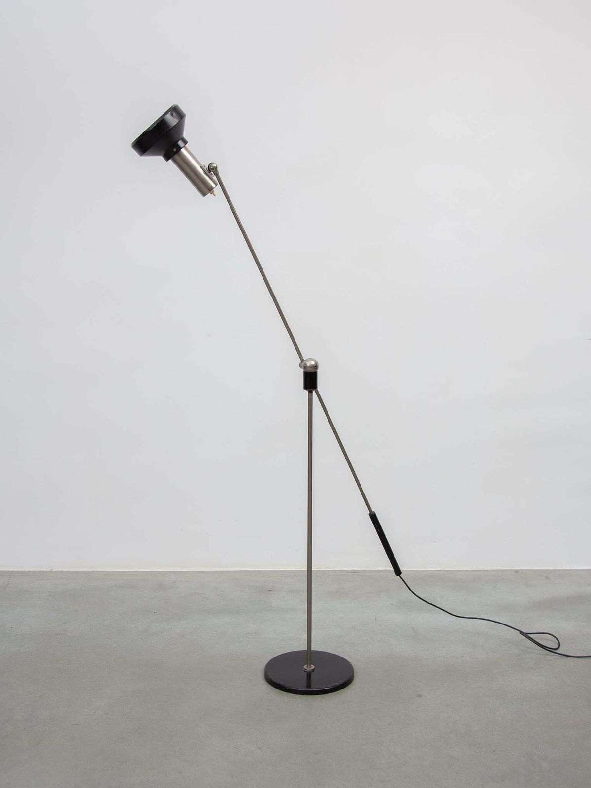 Rare Magneto Floor Lamp Designed By H Fillekes For Artiforte 1956 Holland photo for sale