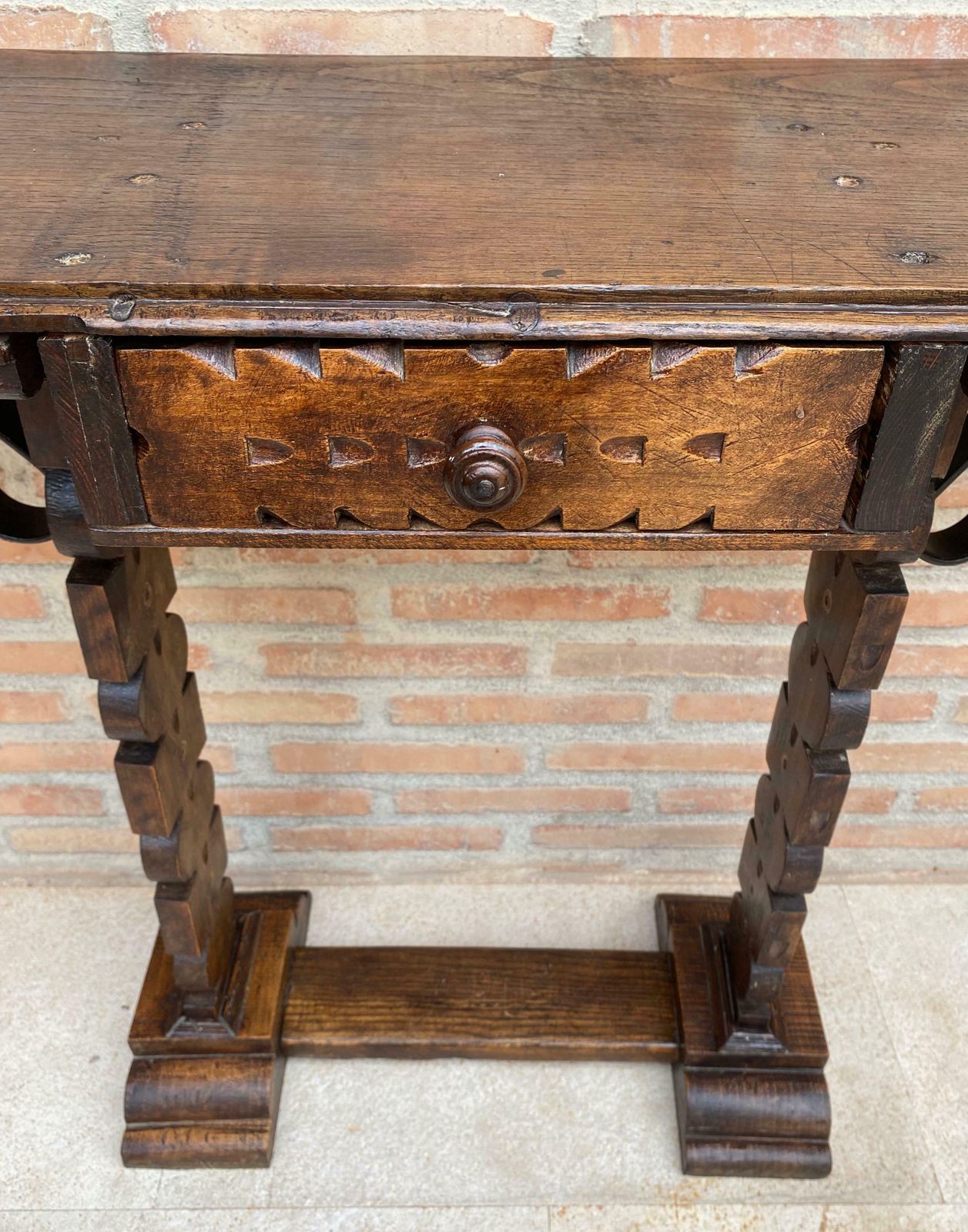 Console espagnole début du XXe siècle à un tiroir, années 1940 photo 2139.0