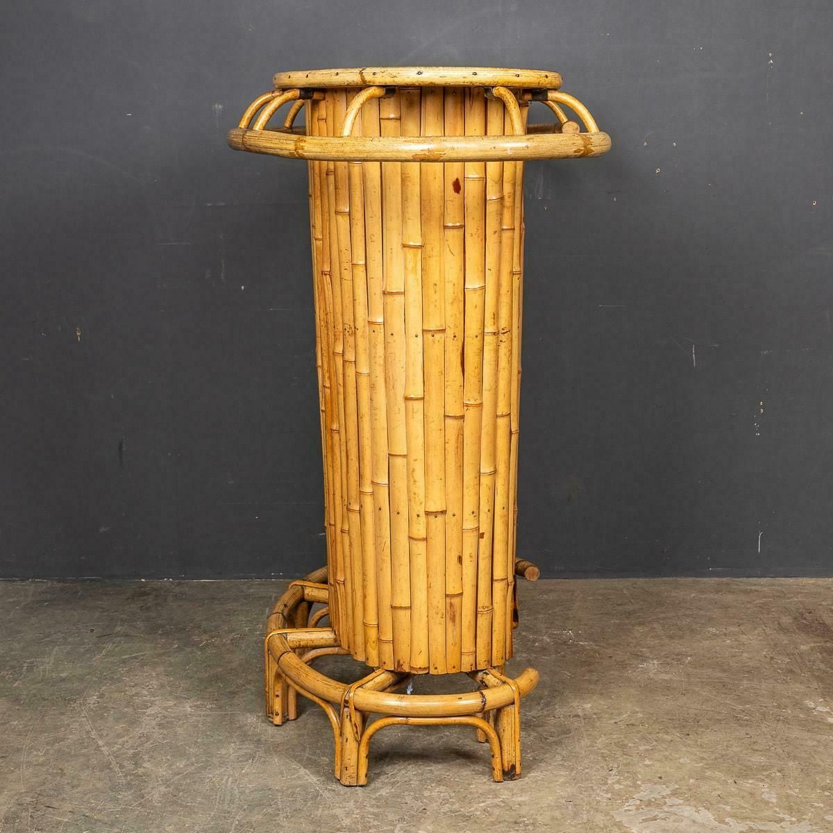 20th Century Italian Standing Bamboo Tiki Bar C.1960 photo Furniture