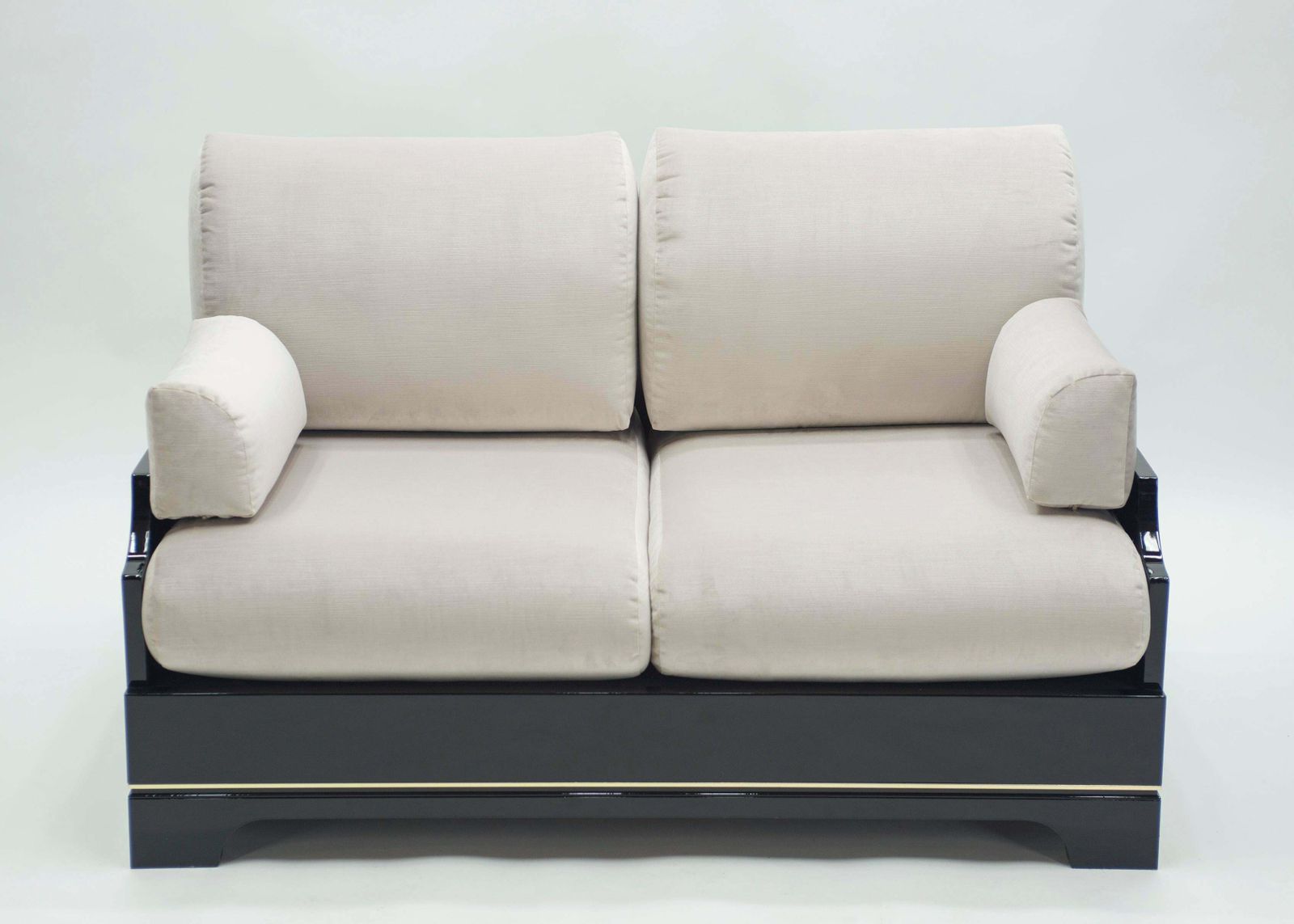 Ensemble de salon mid-century italien en laque et laiton, par Romeo Rega, années 1970 photo furniture