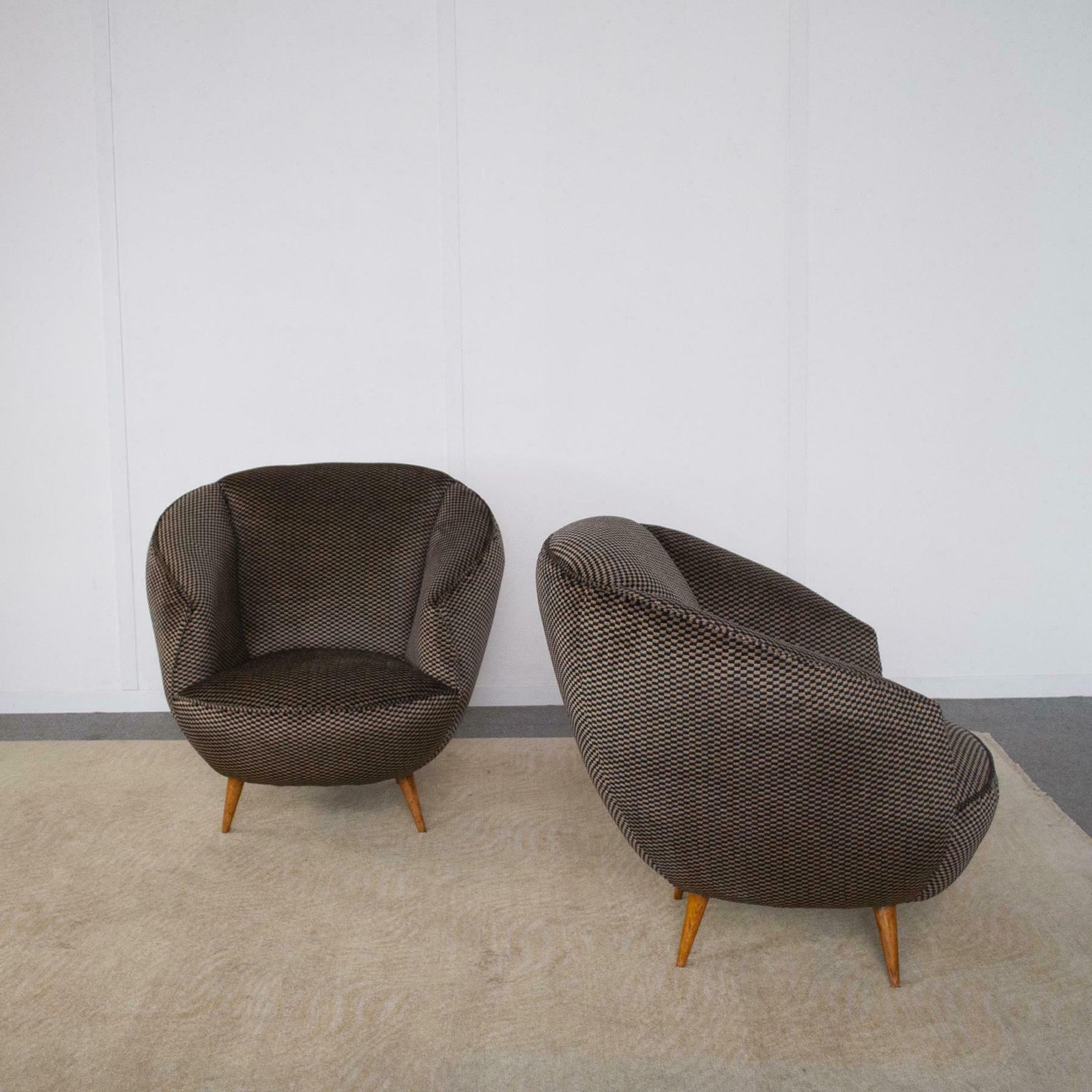 Gio Ponti Set Of Two Armchairs 1940s photo 6049.0
