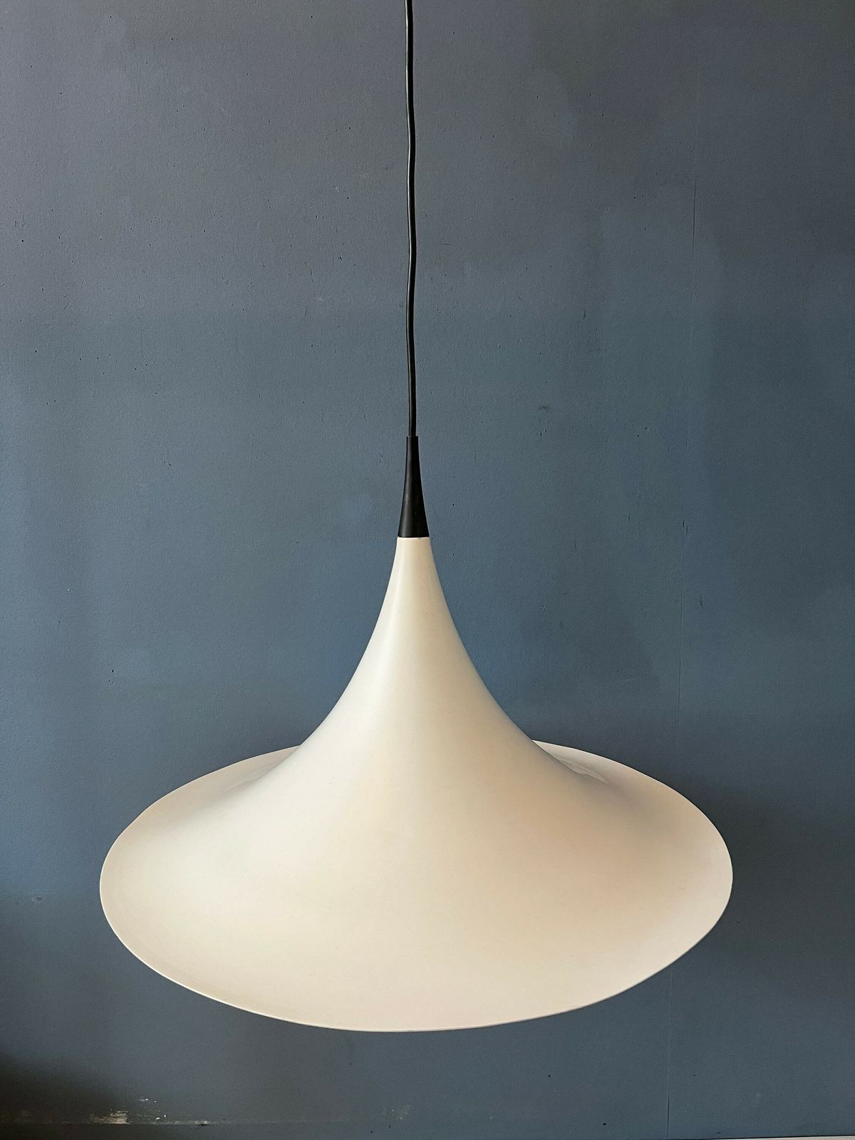 Mid Century Deense Witte Space Age Heksenhoed Hanglamp photo buy