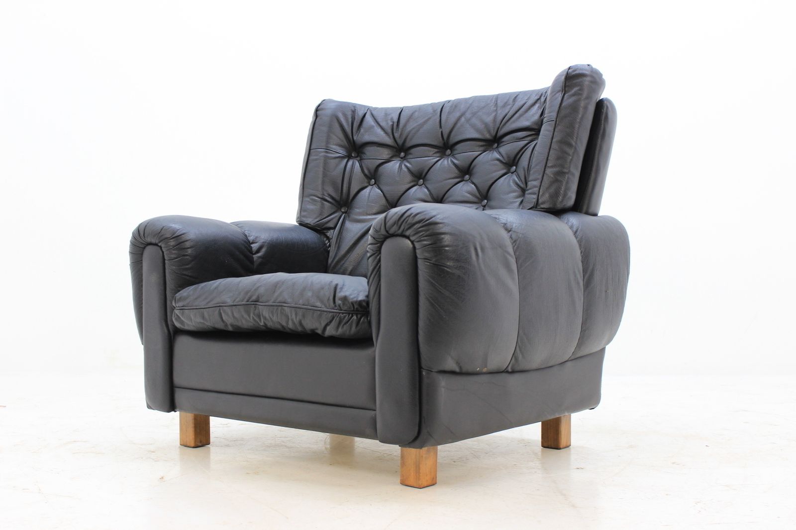 Set Of Midcentury Black Leather Armchairs, 1970s photo Furniture
