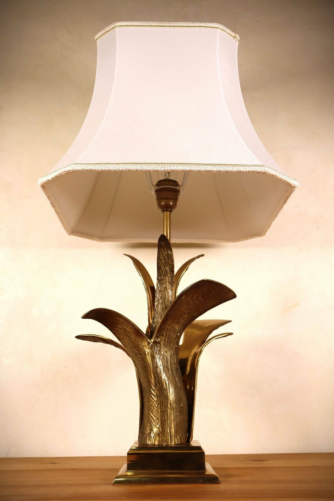 Hollywood Regency Table Lamp In The Manner Of Maison Charles (St.124) photo for sale