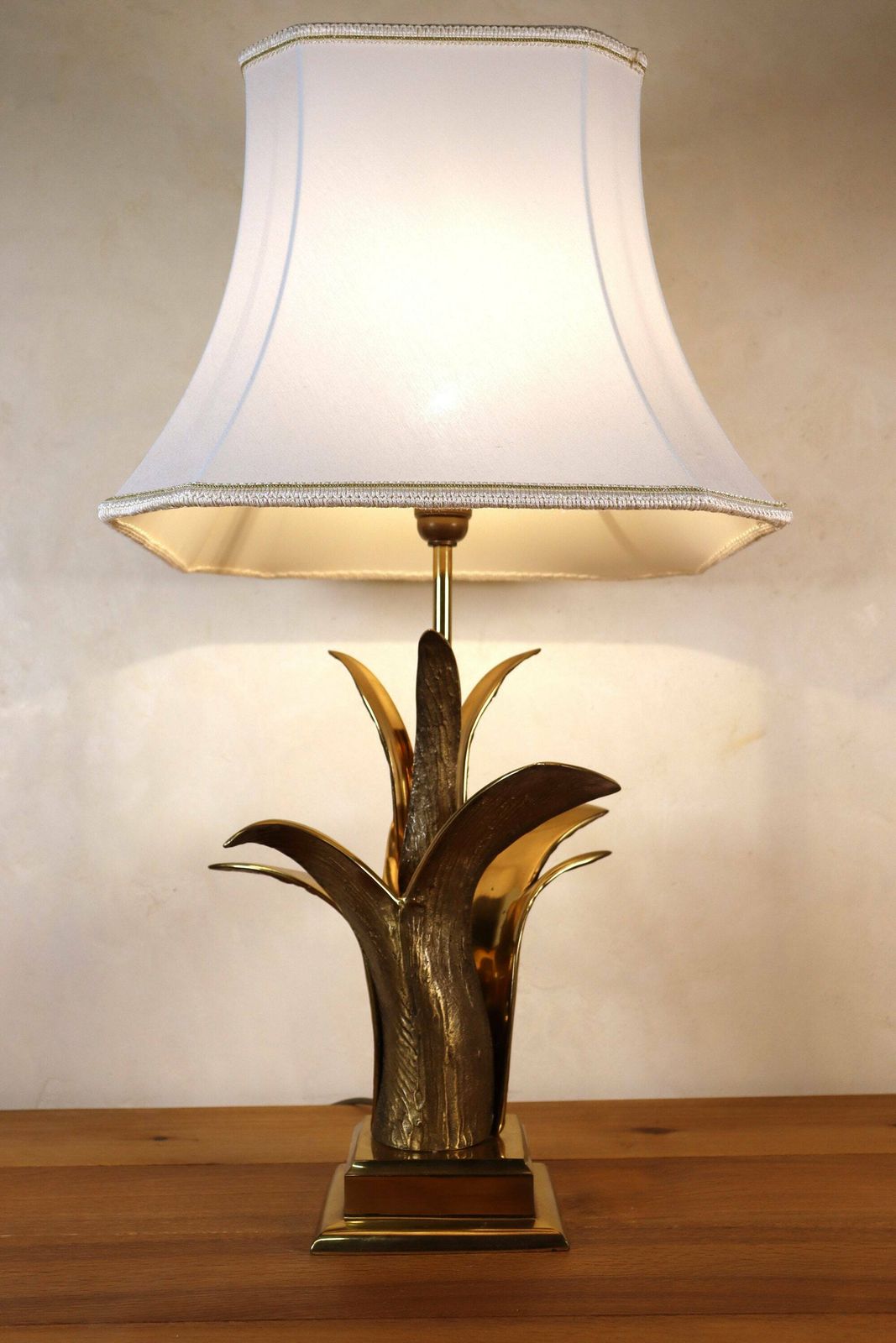 Hollywood Regency Table Lamp In The Manner Of Maison Charles (St.124) photo Lighting