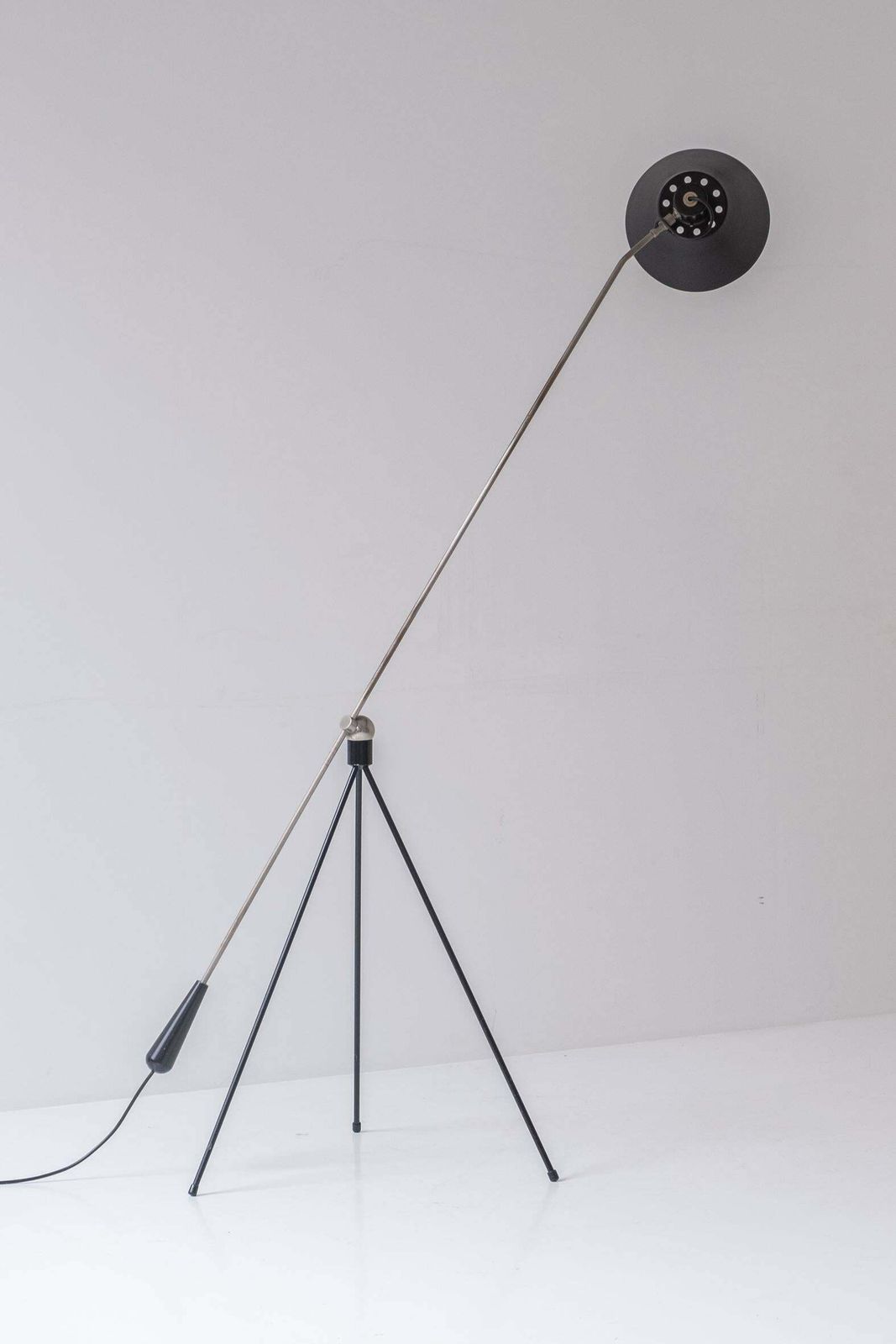 photo vinterior ‘Magneto’ Floor Lamp By H. Fillekes For Artiforte, The Netherlands, 1954