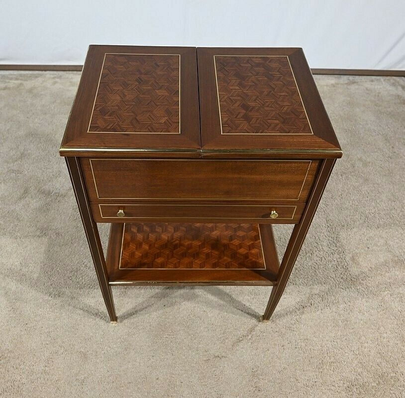 Small Mahogany Living Room Table, Directoire Taste – Early 20th Century photo for sale