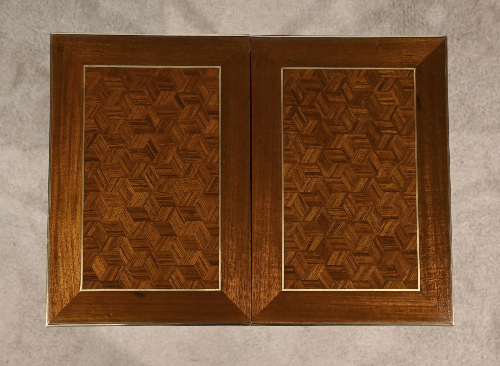Small Mahogany Living Room Table, Directoire Taste – Early 20th Century photo vinterior