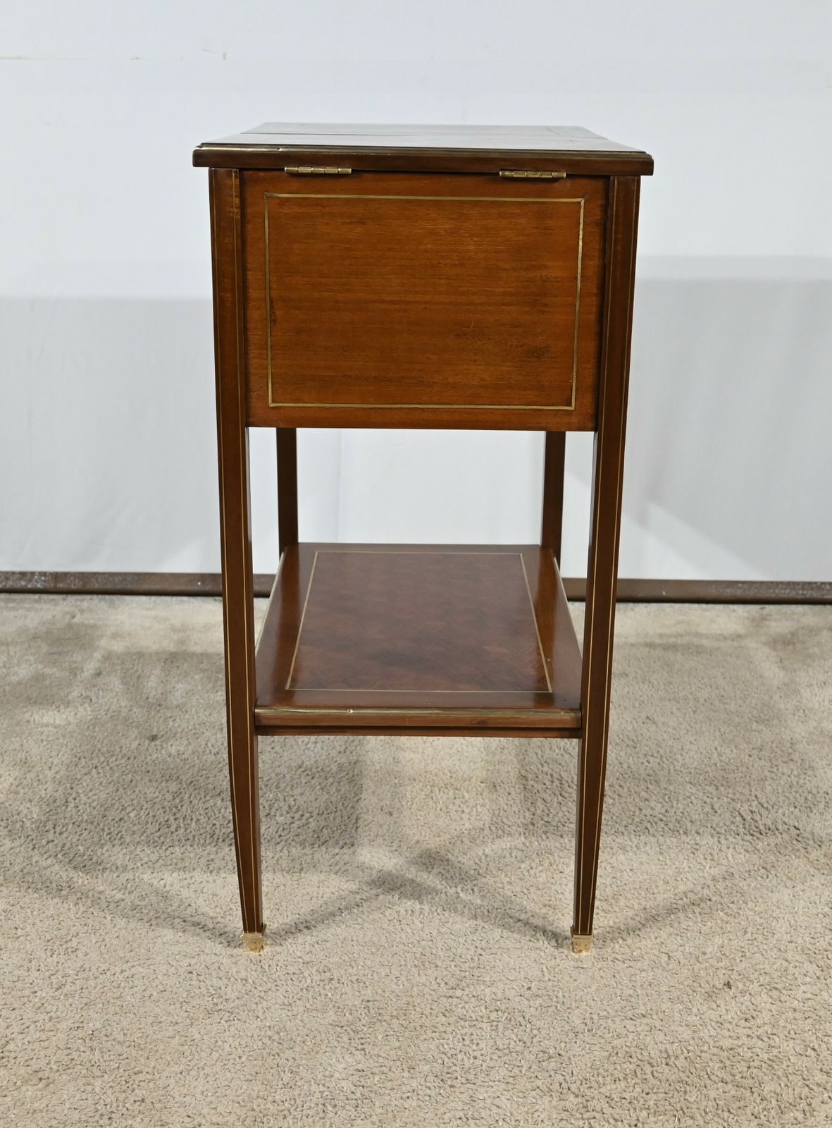 photo vinterior Small Mahogany Living Room Table, Directoire Taste – Early 20th Century