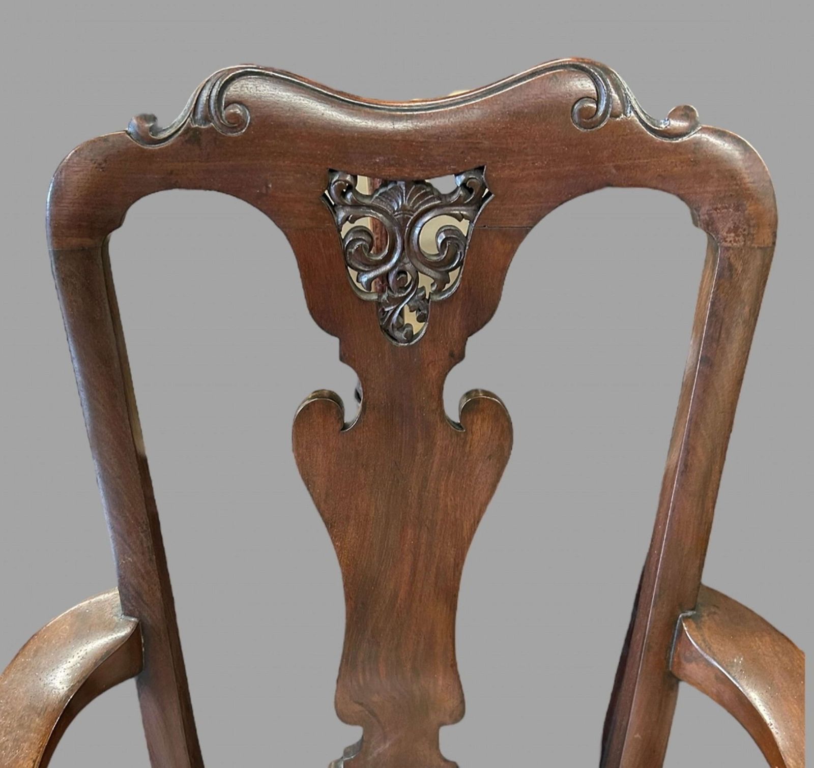 photo furniture A Set Of Eight 19thc Mahogany Dining Chairs