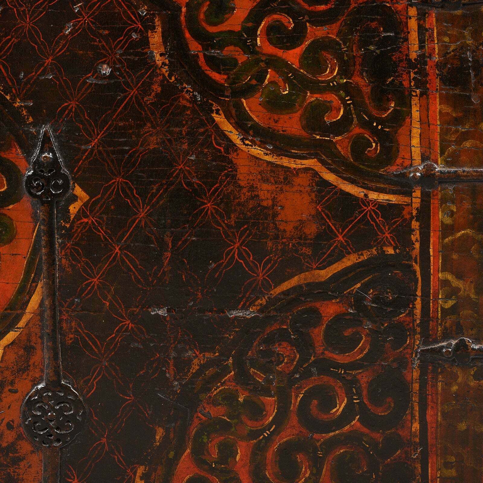 Antique Painted Tibetan Chest With Flaming Jewels, 18th Century photo vinterior
