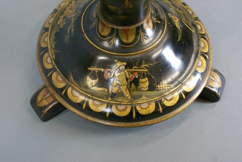 A Decorative Chinoiserie Standard Lamp photo Lighting
