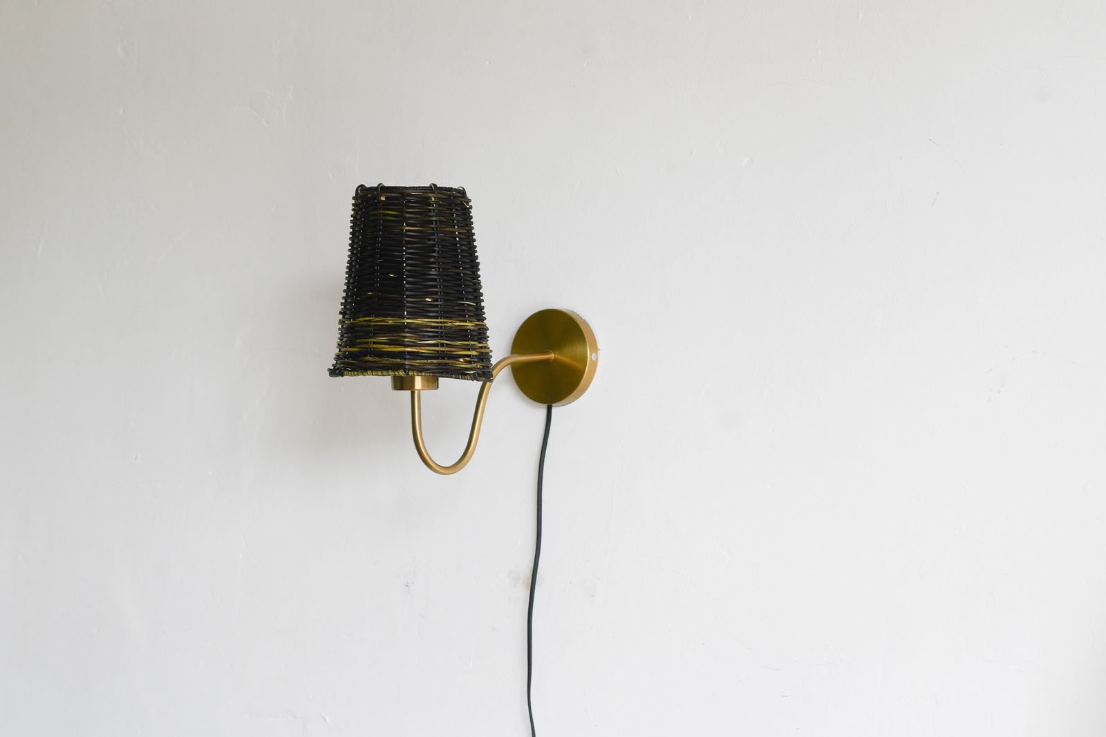 Natural Black Nito Wicker Wall Sconce Lamp photo furniture