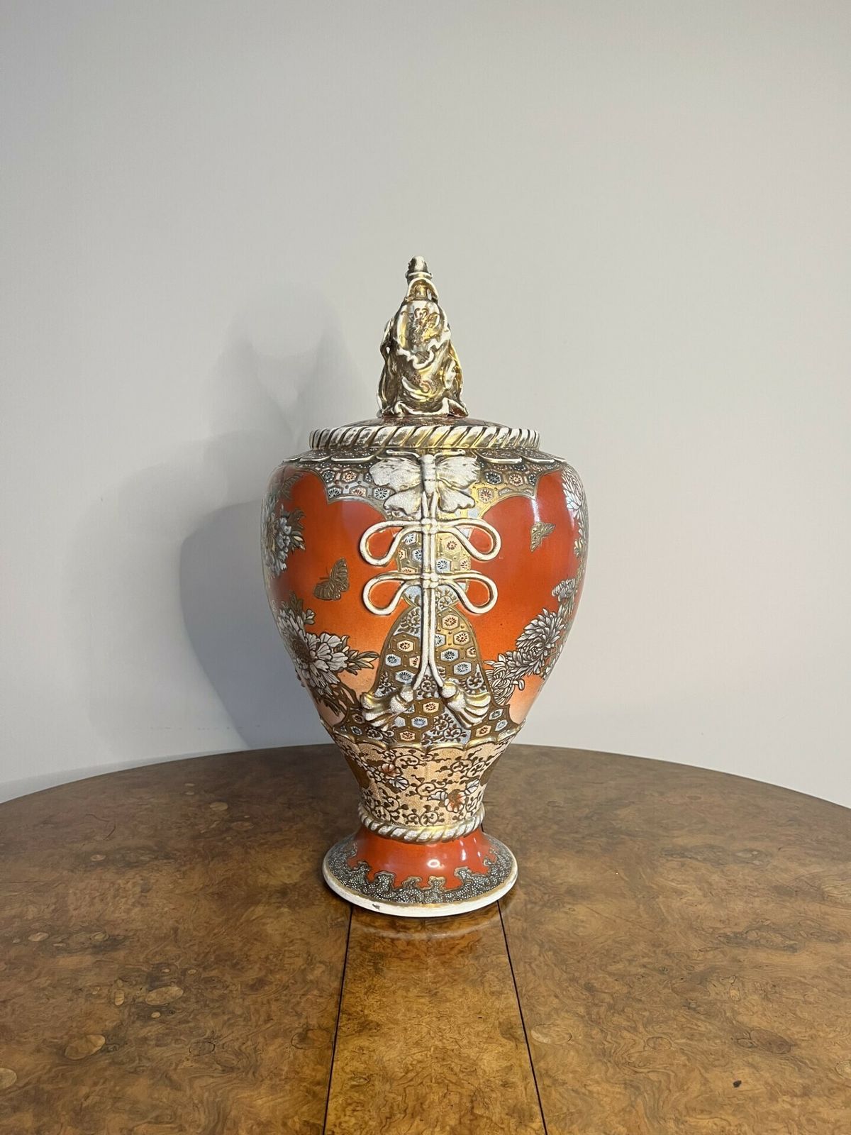Quality Large Antique Japanese Satsuma Lidded Vase photo for sale