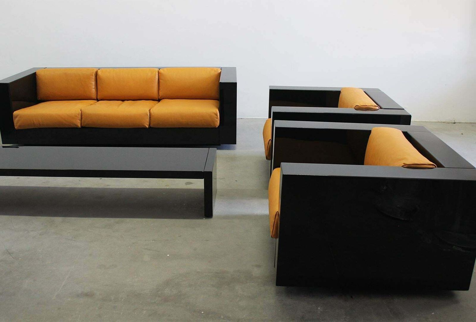 Massimo & Lella Vignelli Black Saratoga Living Room Set By Poltronova 1960s photo for sale