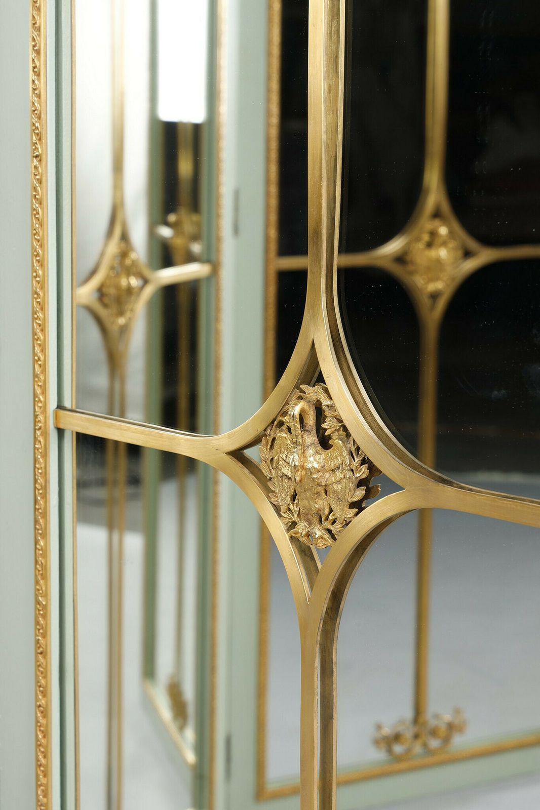 10106.0 Mirror Screen In Lacquered Wood With Gilt Bronze Frame photo