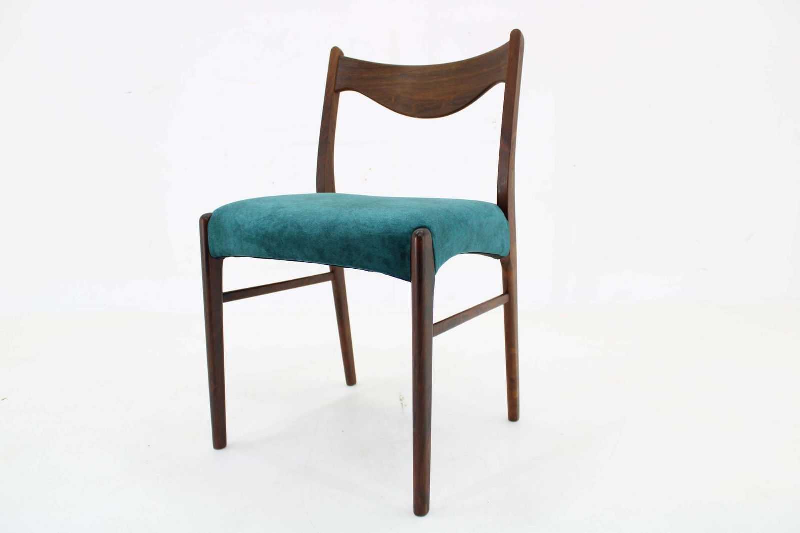 Furniture 1960s Wahl Iversen Set Of Four Dining Chairs For Glyngøre Stolefabrik Denmark photo