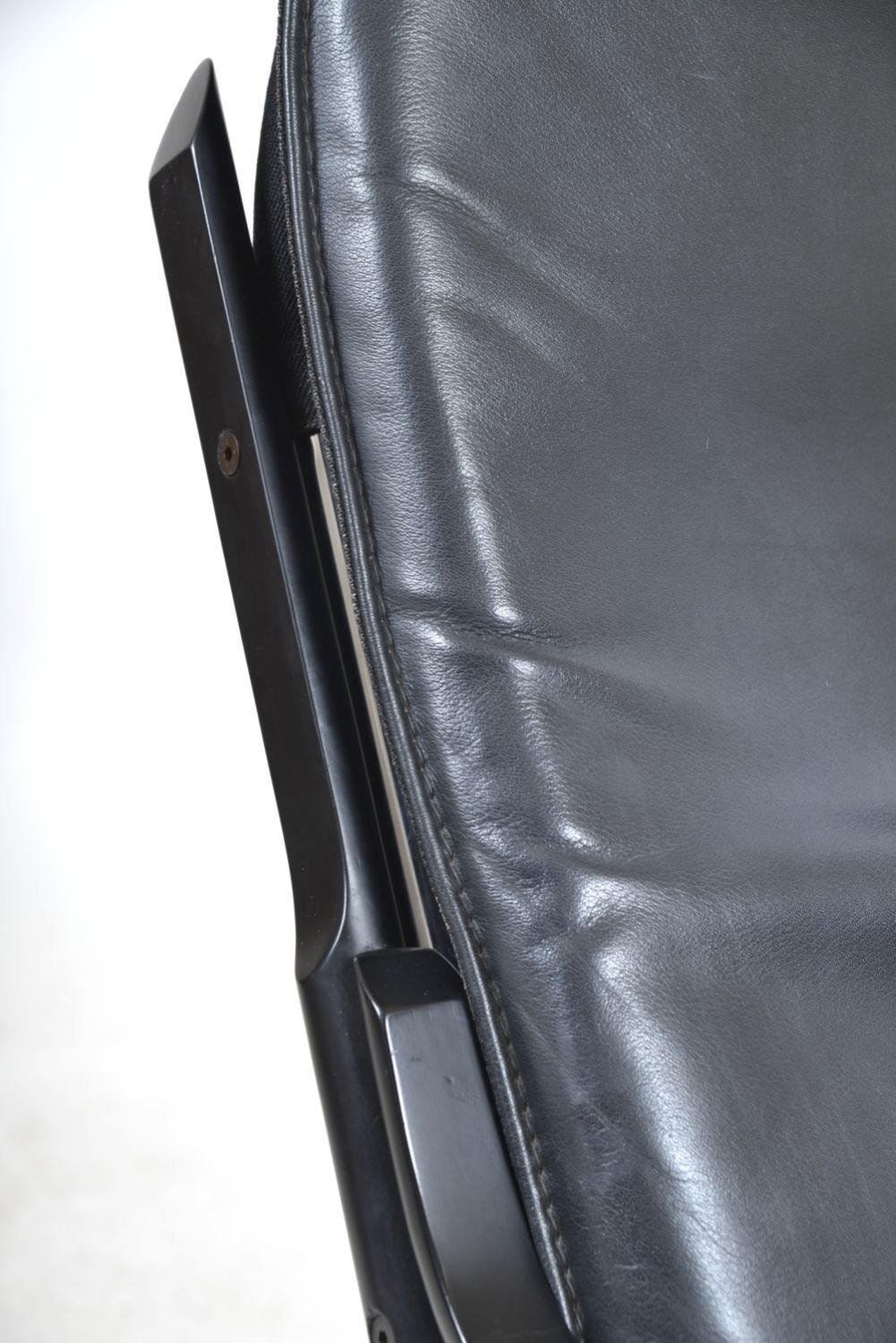 photo vintage 1970s Paul Tuttle Nonna Rocking Chair For Strässle International, Switzerland Rocker Chrome Leather