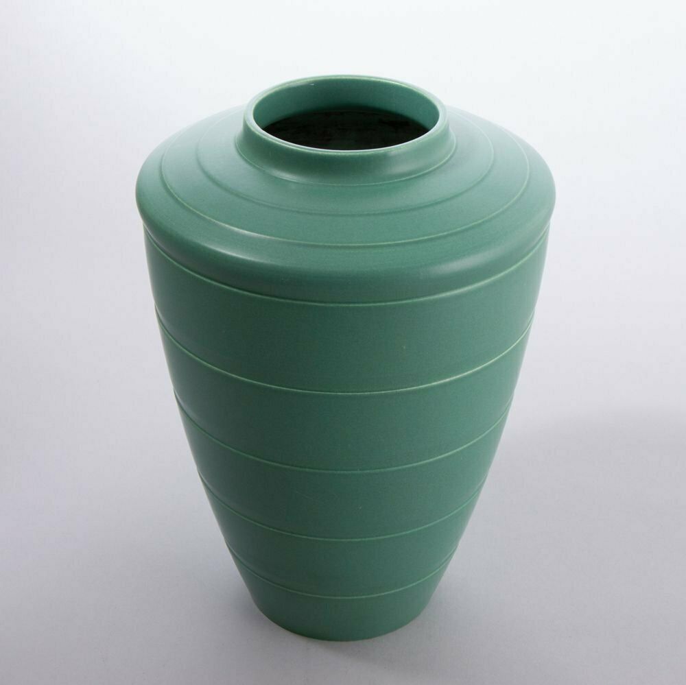 Art Deco Keith Murray For Wedgwood Matt Green Glazed Shoulder Vase, Signed C.1930 photo furniture