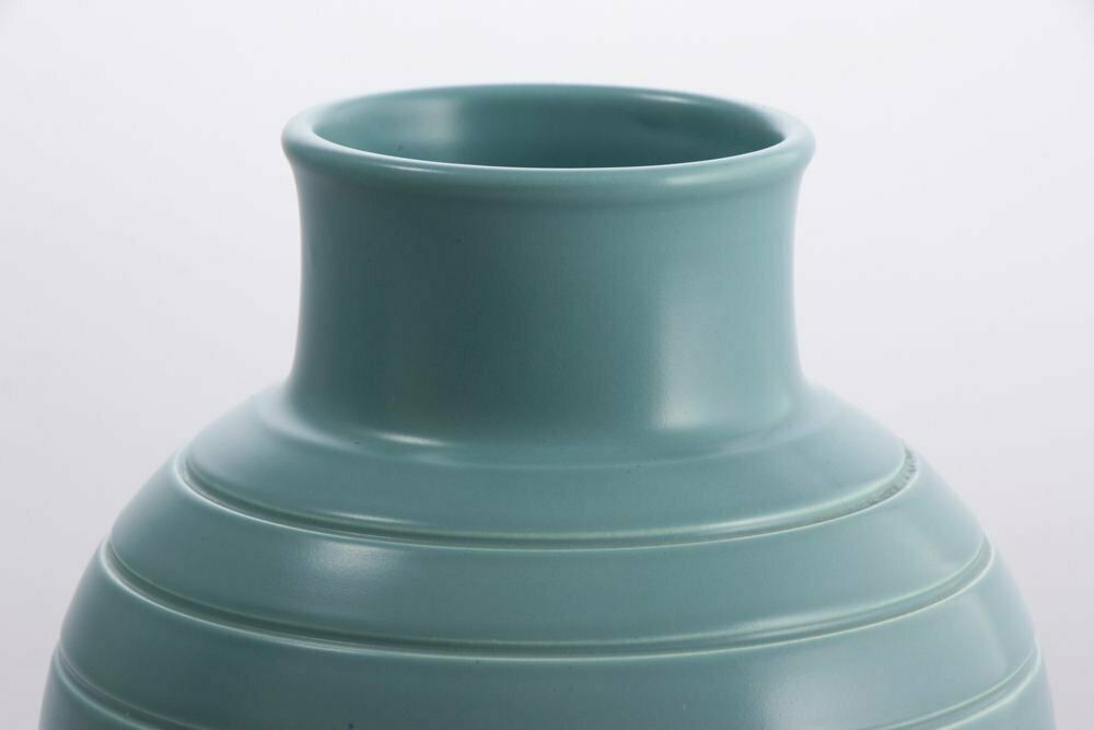Art Deco Keith Murray For Wedgwood Matt Blue Glazed Ribbed Ovoid Vase C.1930 photo for sale