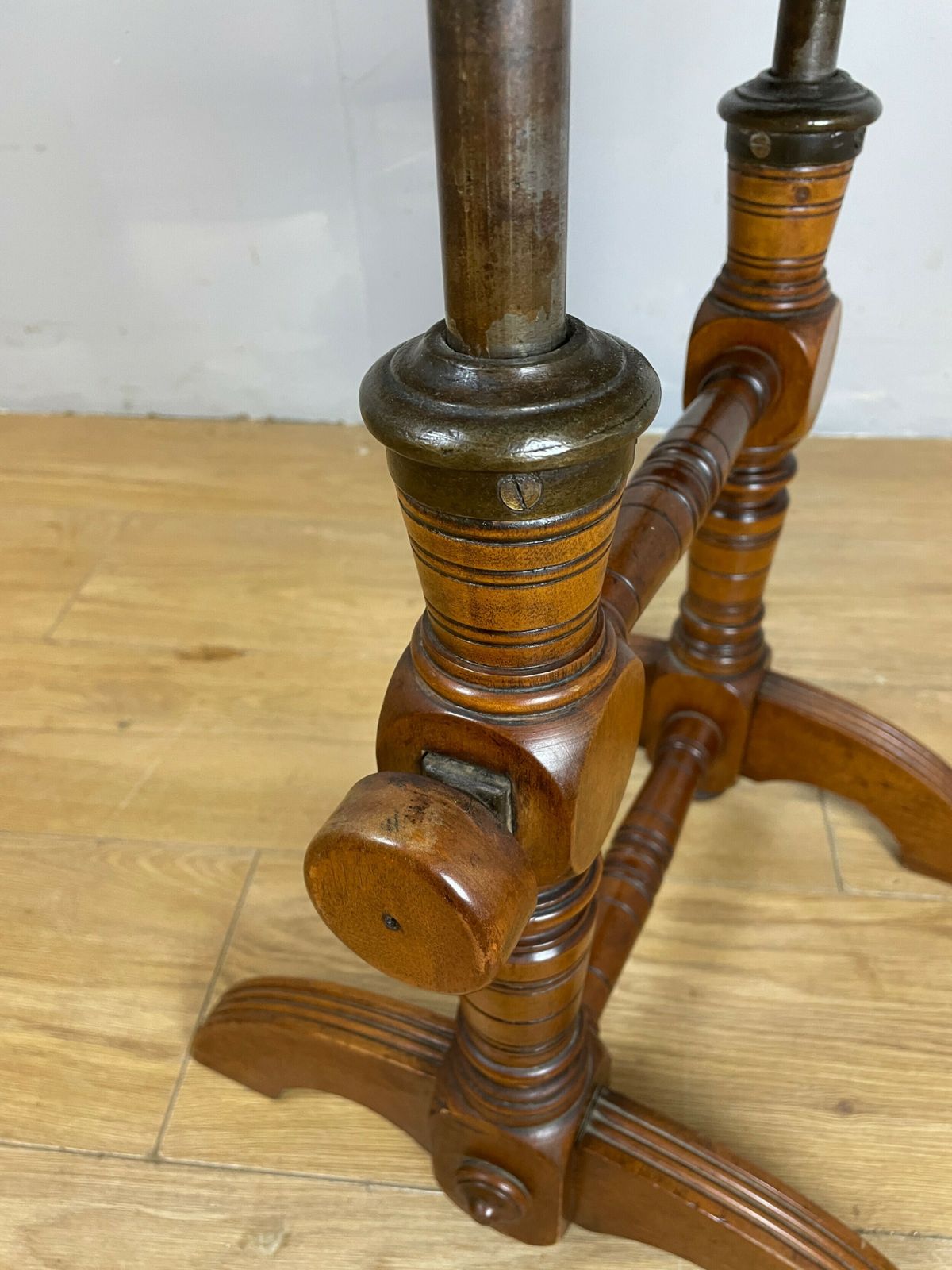 Furniture Late C19th Patent Music Chair In Green Leather photo