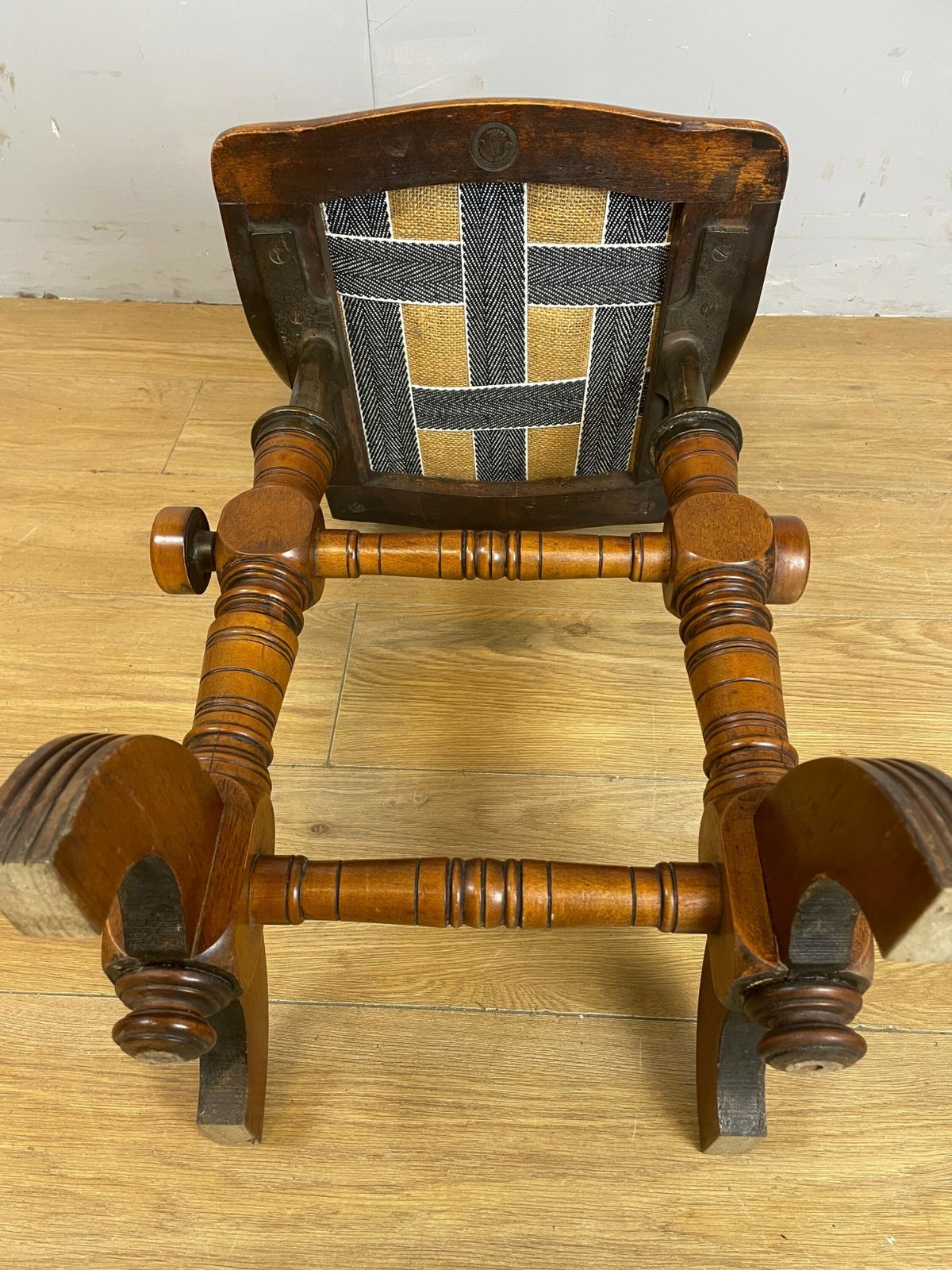 photo vinterior Late C19th Patent Music Chair In Green Leather