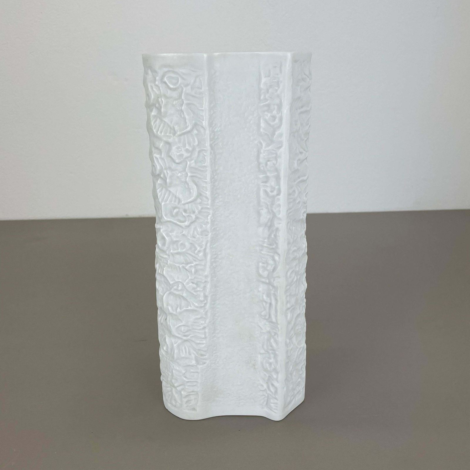Large 31cm Op Art Vase Vase Heinrich Fuchs For Hutschenreuther, Germany, 1970s photo vinterior