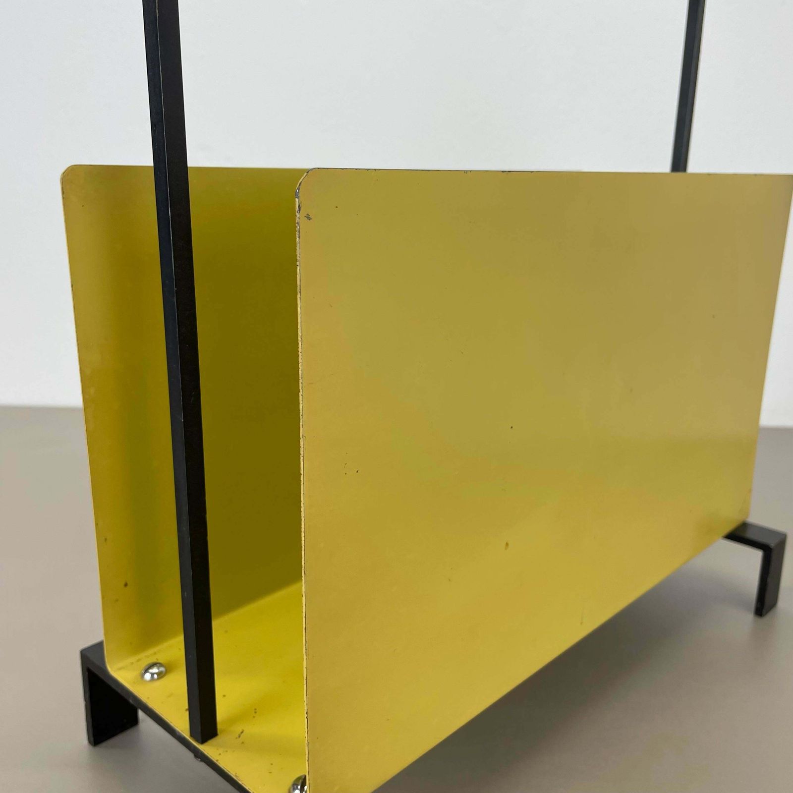 photo vinterior Unique Bauhaus Destijl Style Cubic Metal Magazine Holder, Netherlands 1970s