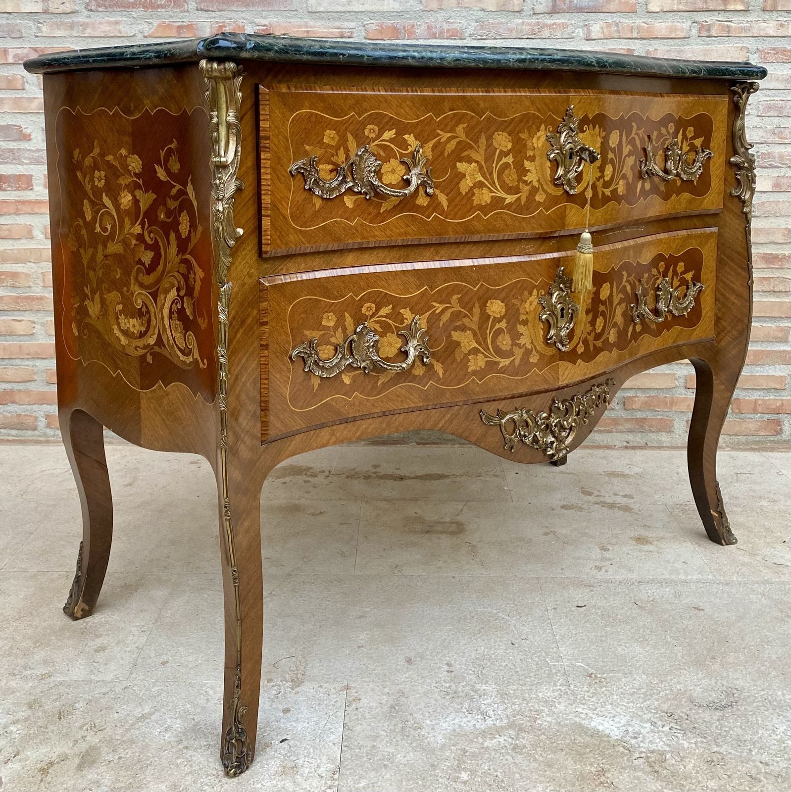 photo furniture French Louis XV Style Bombé Satinwood Marquetry & Ormolu Mounted Commode