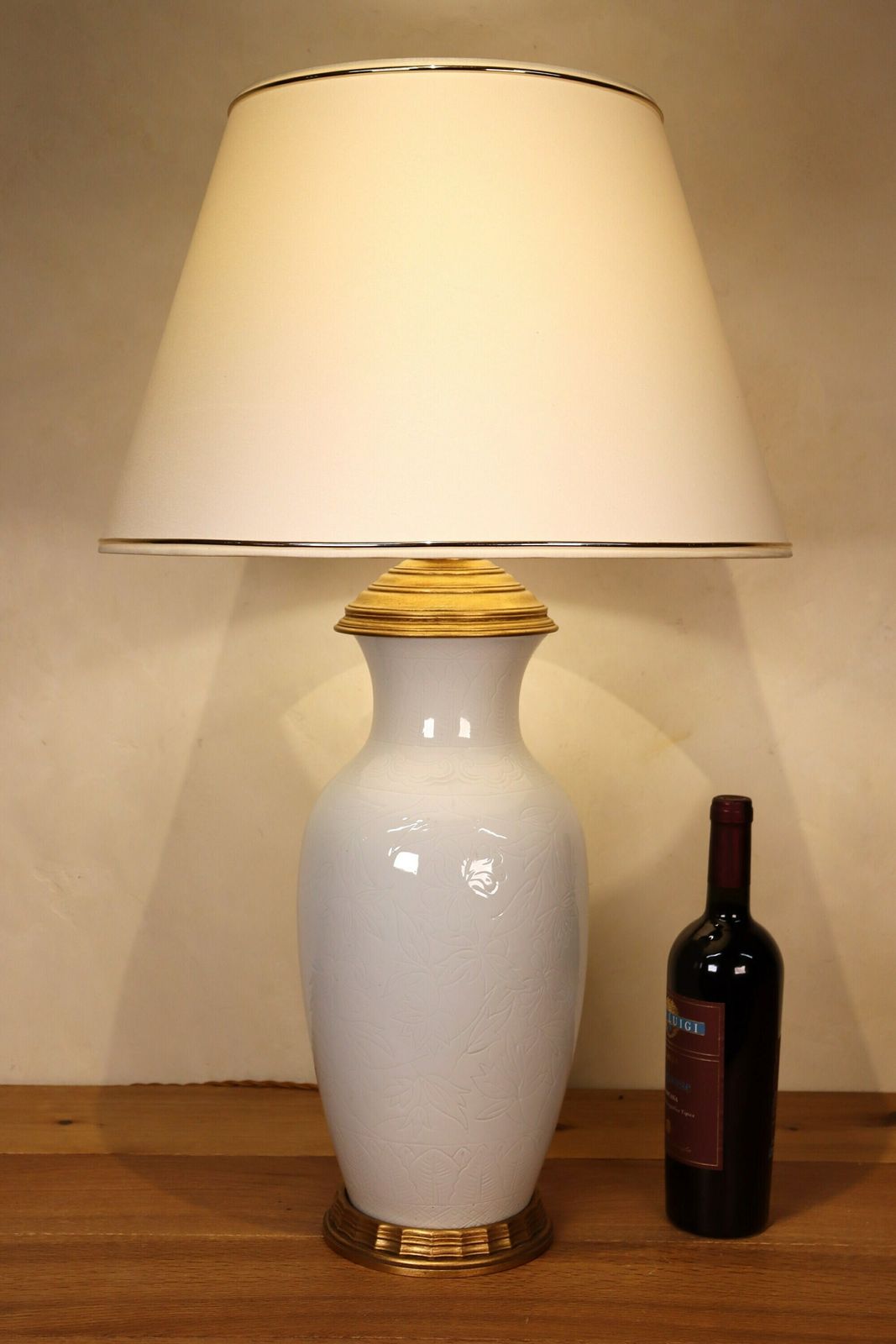 photo furniture Hollywood Regency Chinese Asian Vintage Blanc De Chine Table Lamp (St.150)