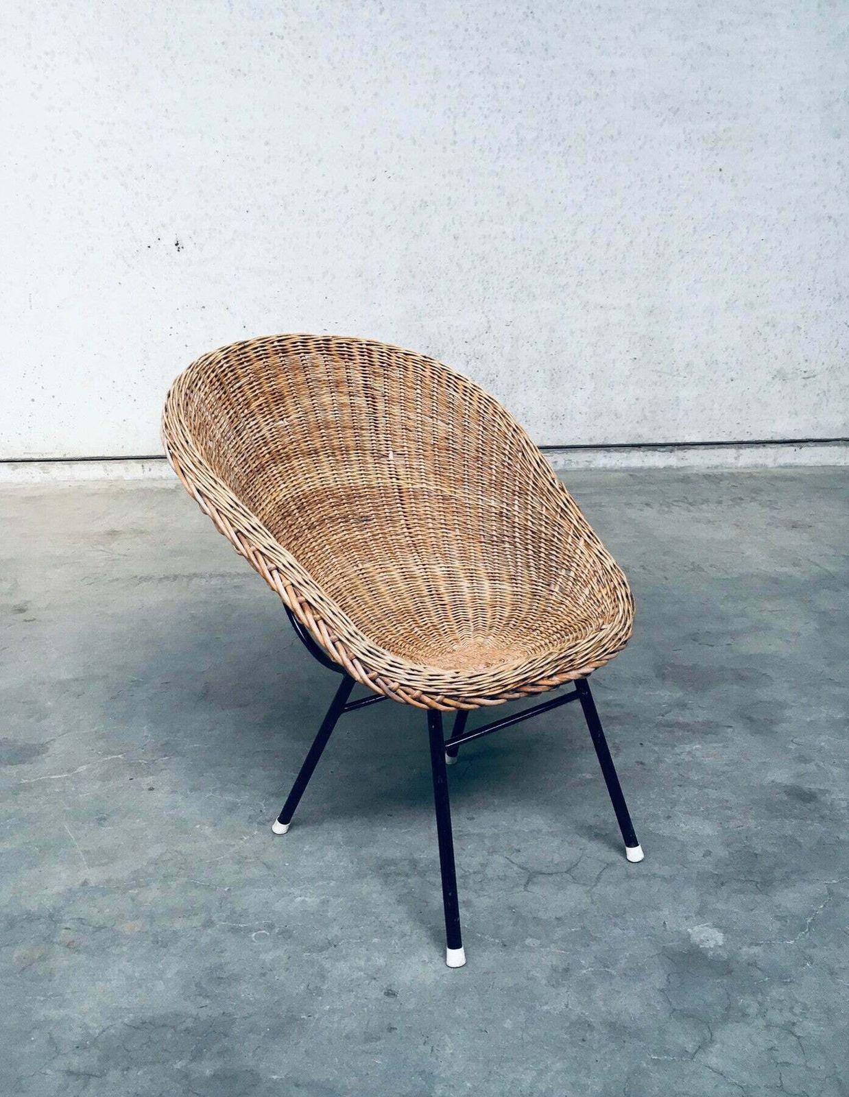 Wicker Lounge Chair In The Style Of Dirk Van Sliedregt For Rohé Noordwolde, Netherlands 1960's photo for sale